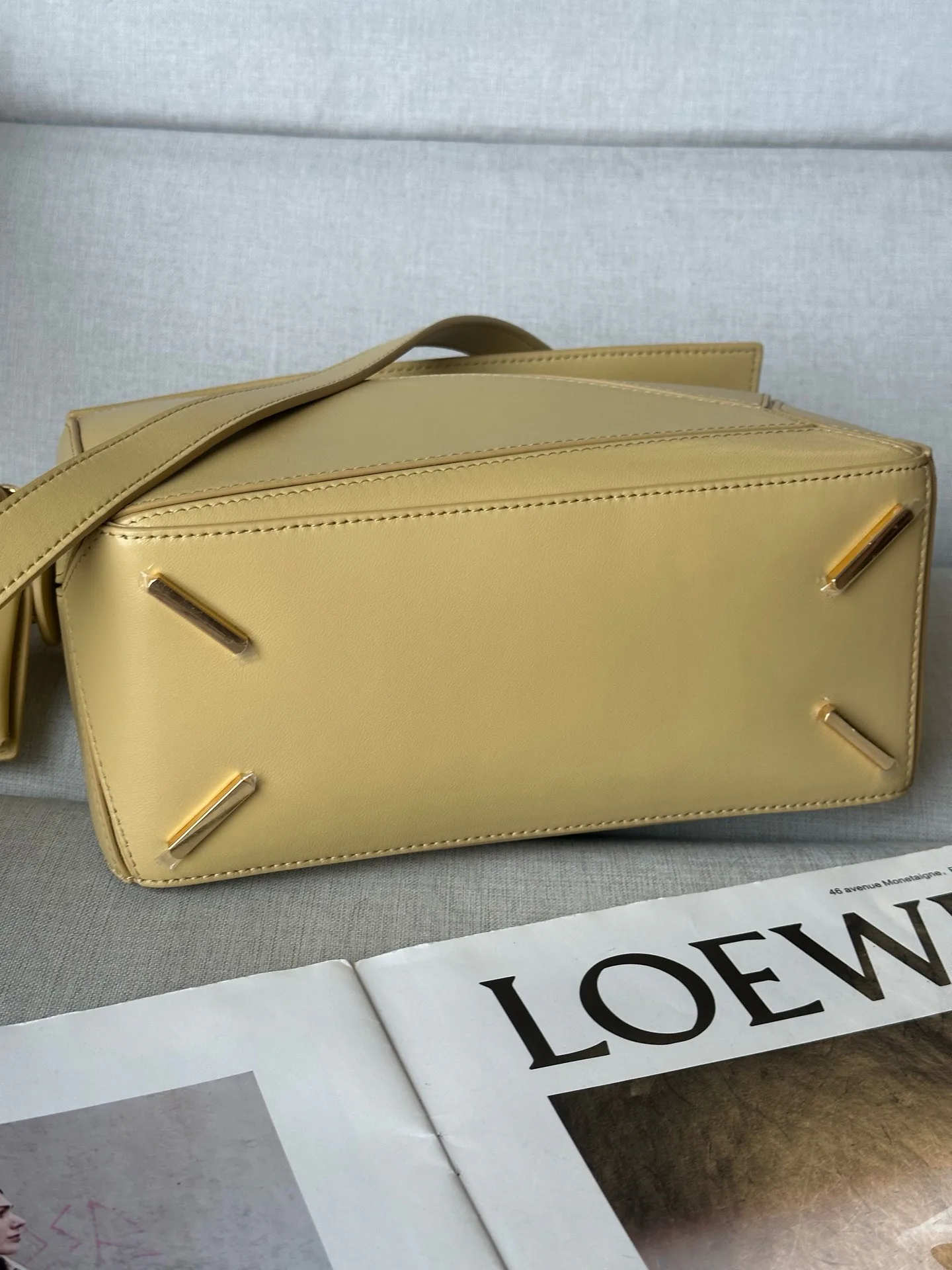 Women's Classic Handbags LOEWE 18434826