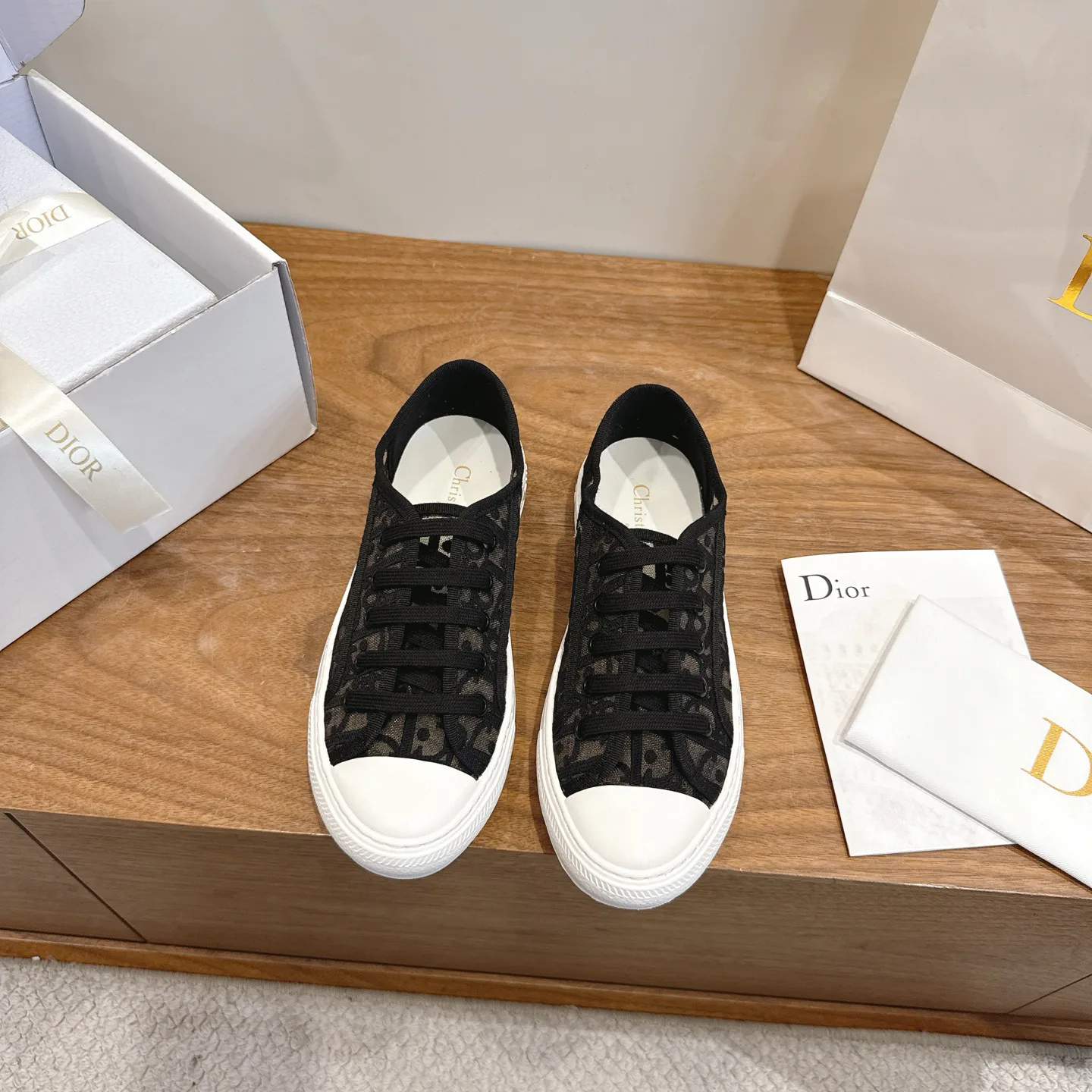 Women's Sneakers CHRISTIAN DIOR 18083833