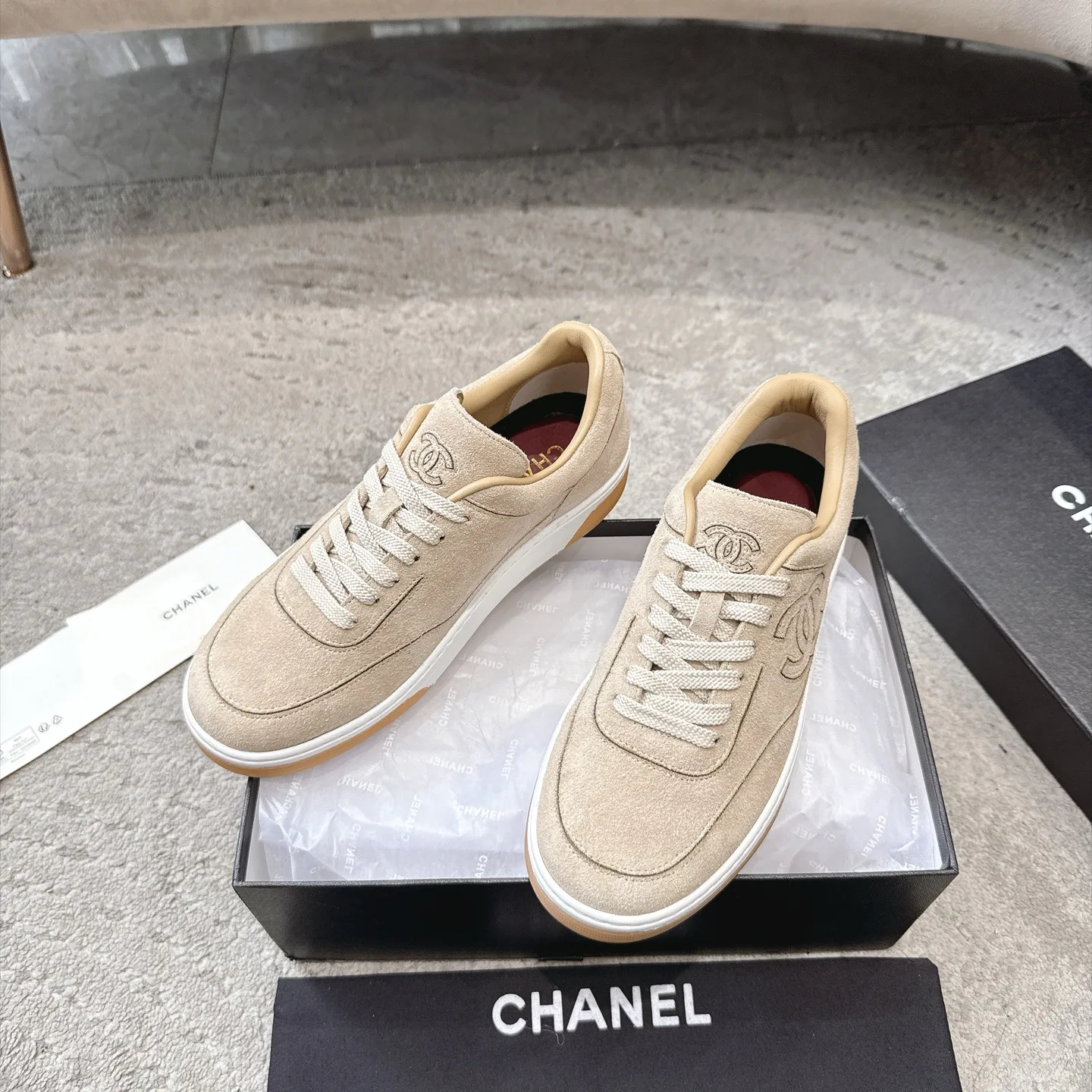 Women's Sneakers CHANEL 17933404