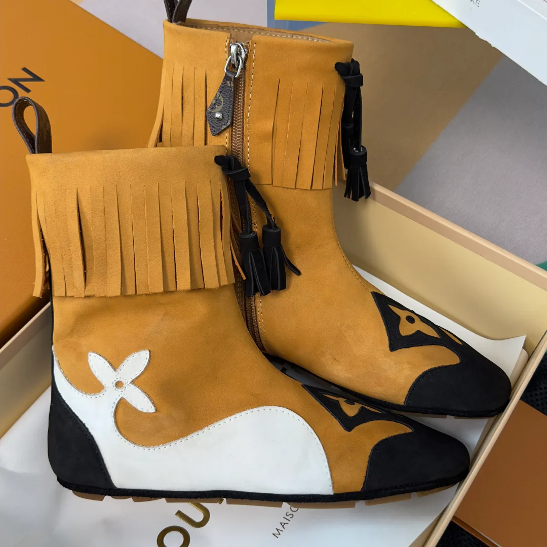 Women's Booties LOUIS VUITTON 17950586