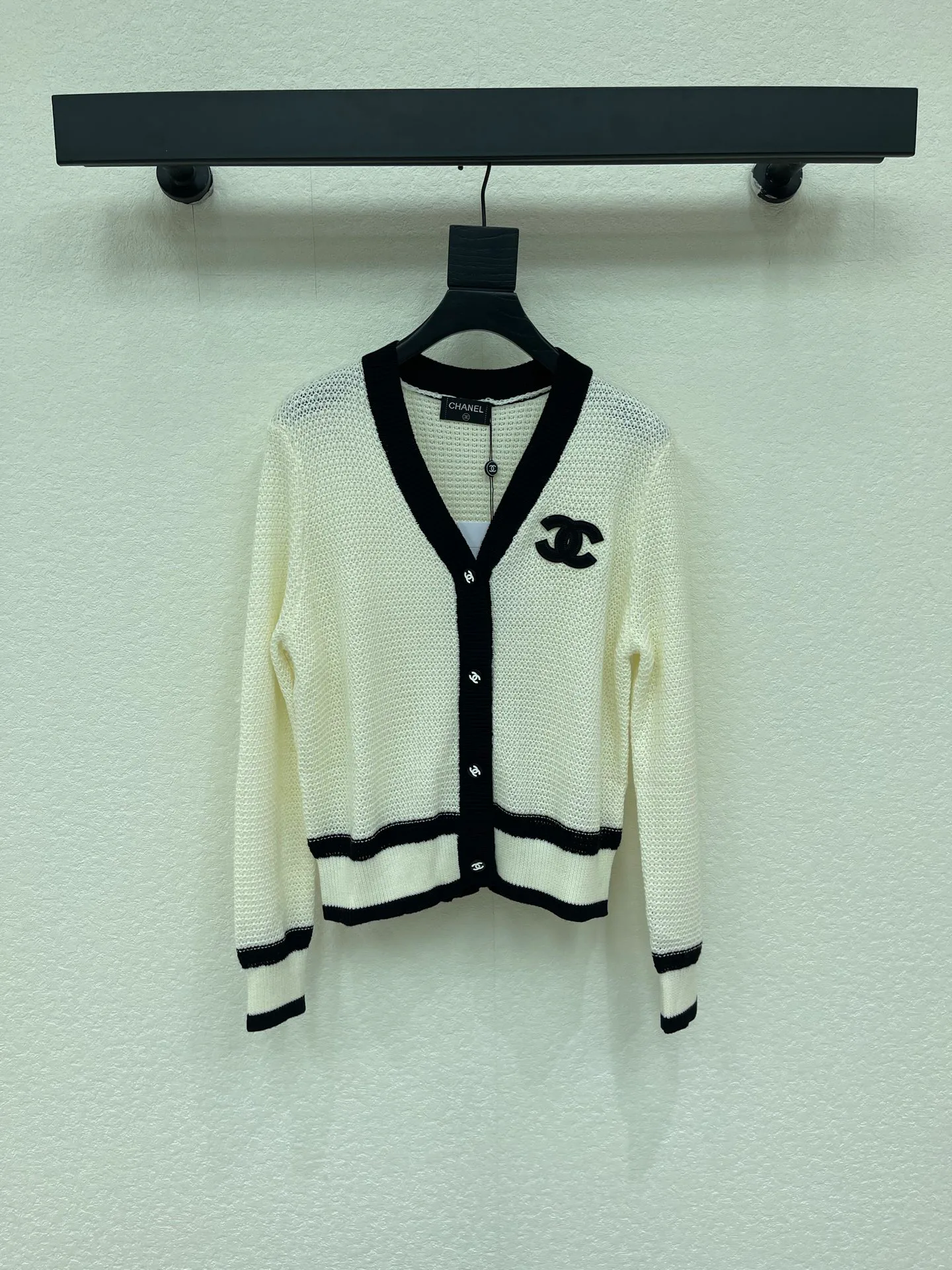 Women's Jumpers And Sweaters CHANEL 18031057