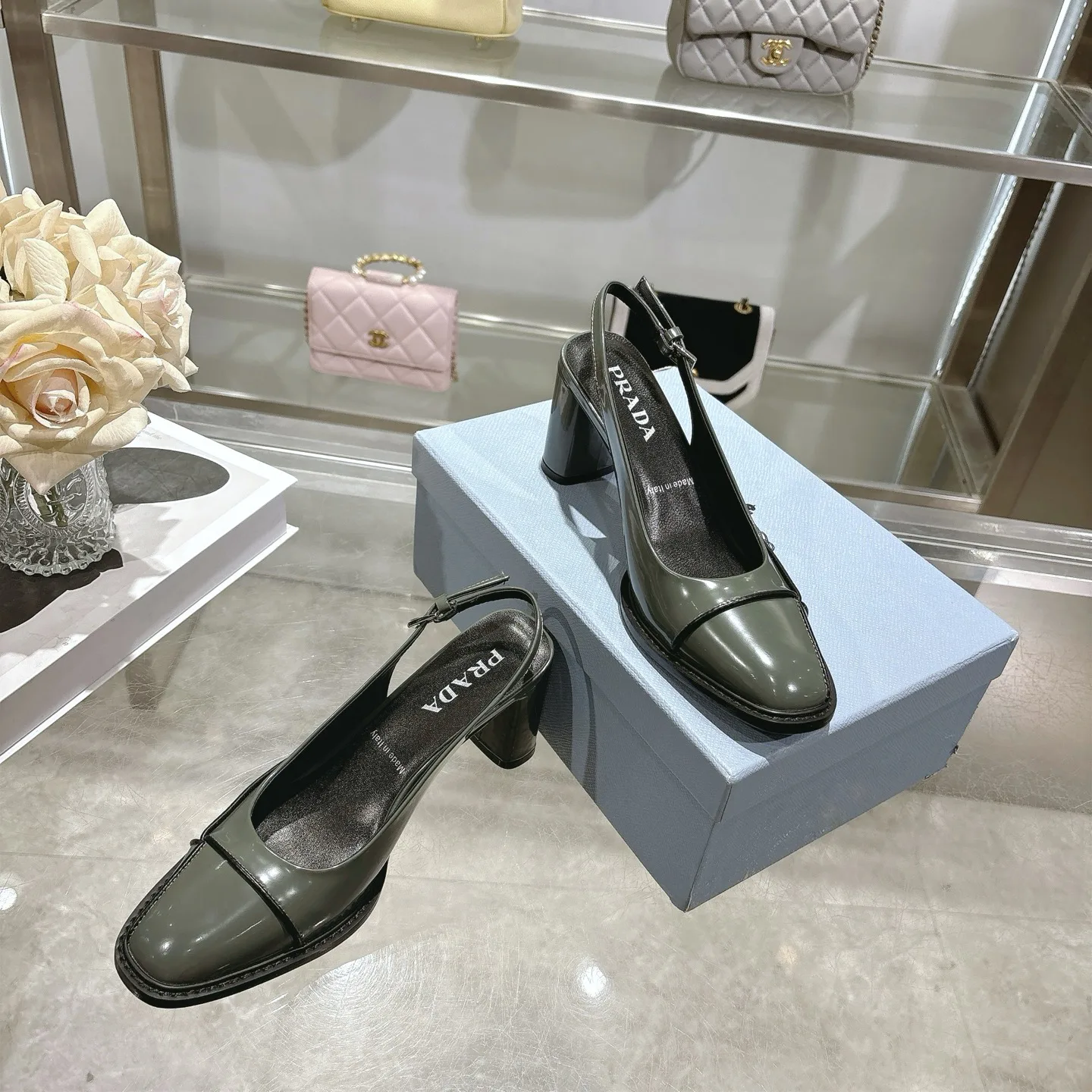Women's Open-Toe Sandals PRADA 18104779