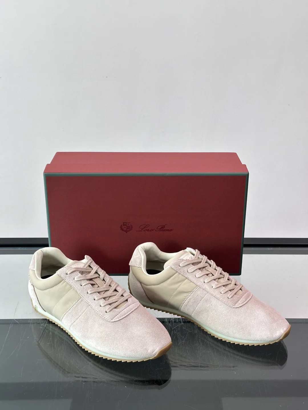 Women's Sneakers LORO PIANA 17447595