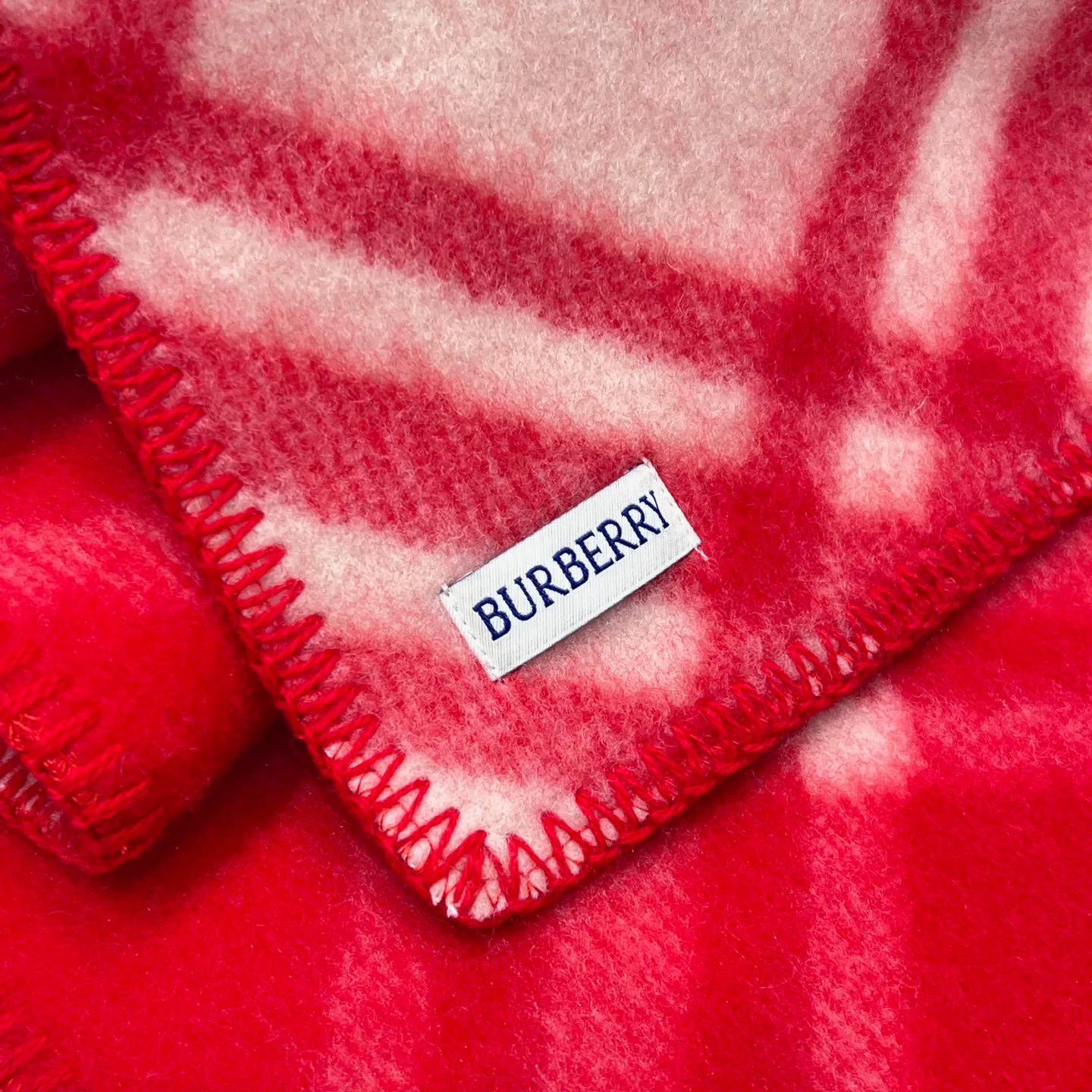 Scarves BURBERRY 17945203