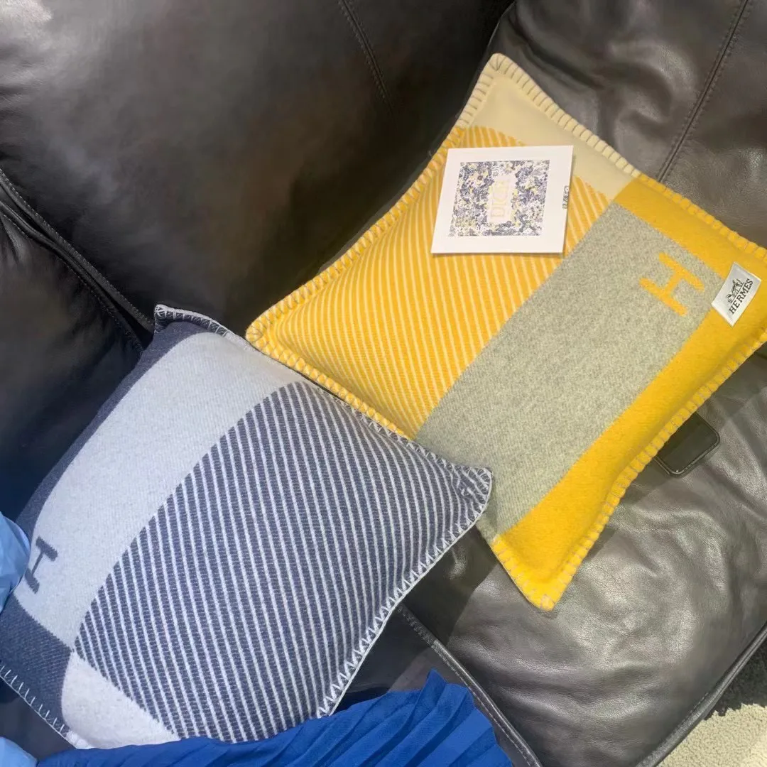 Textiles HERMES 18222631