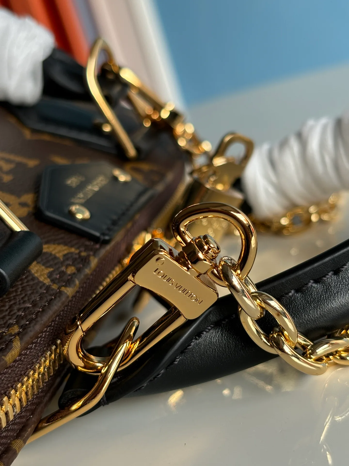 Women's Classic Handbags LOUIS VUITTON 17611240