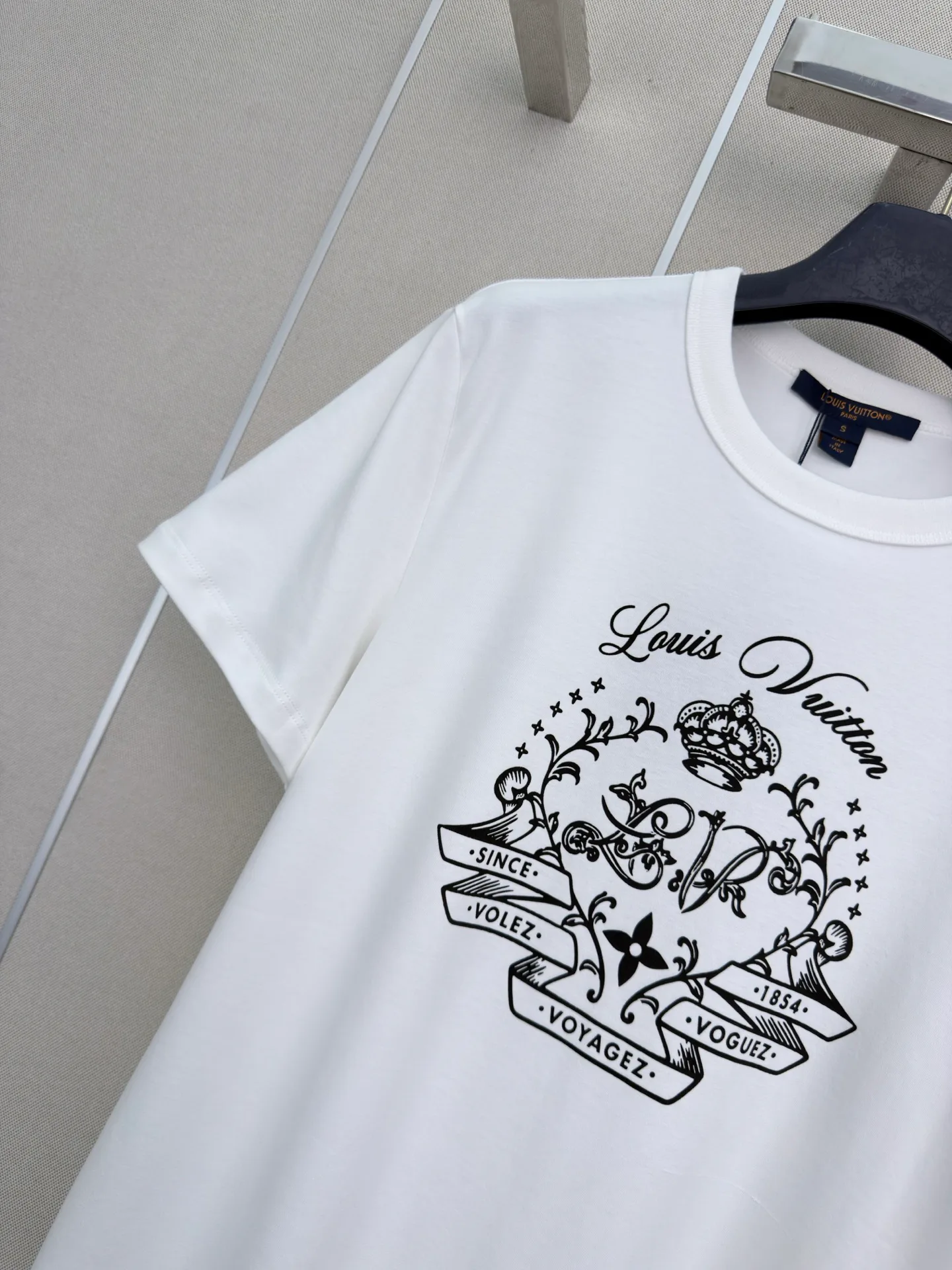 Women's T-Shirts LOUIS VUITTON 18402382