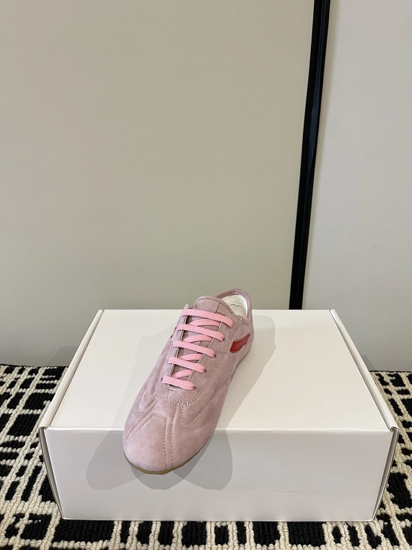 Women's Sneakers ALEXANDER MCQUEEN 18386243