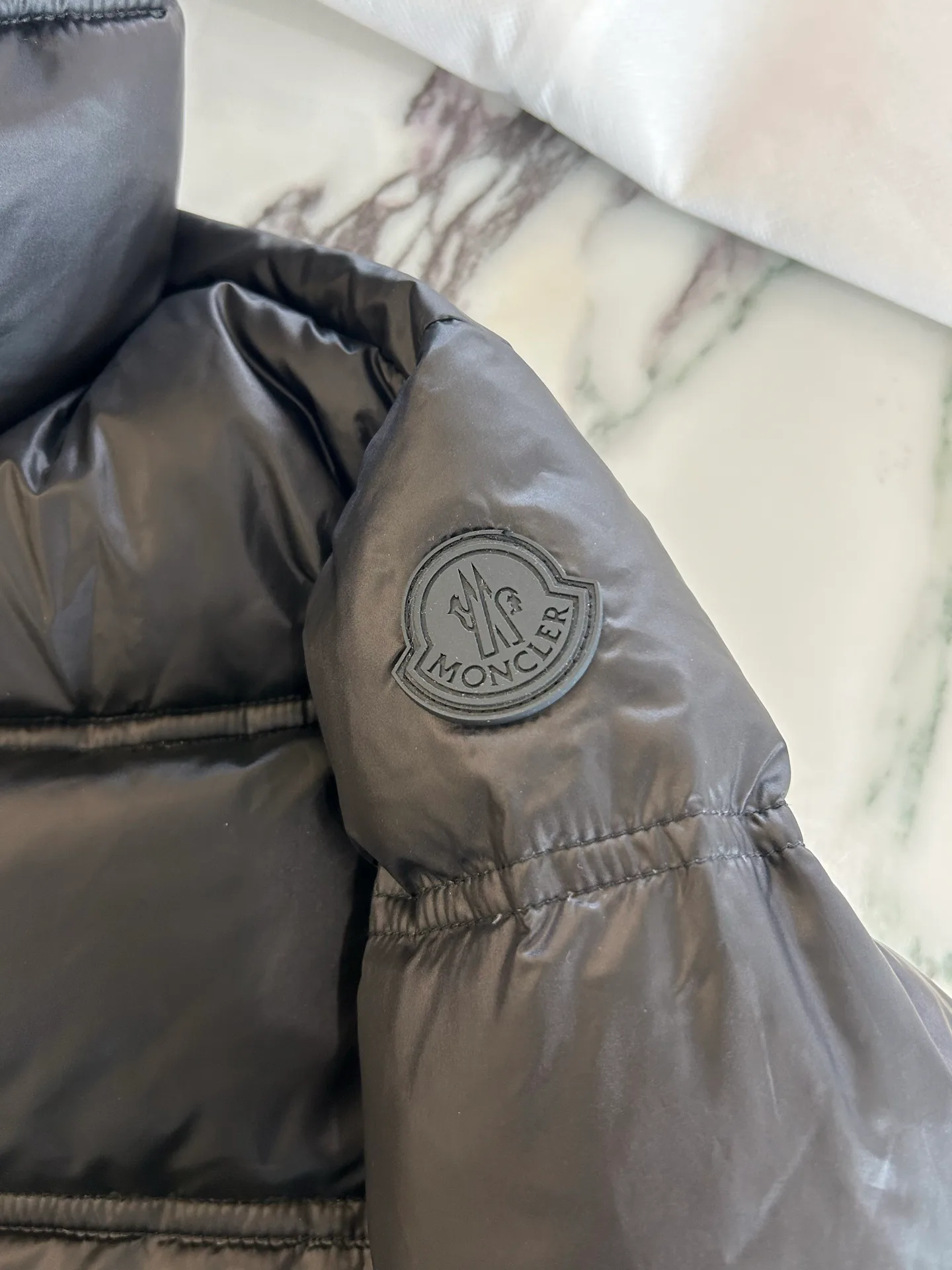 Women's Jackets And Down Jackets MONCLER 17904502