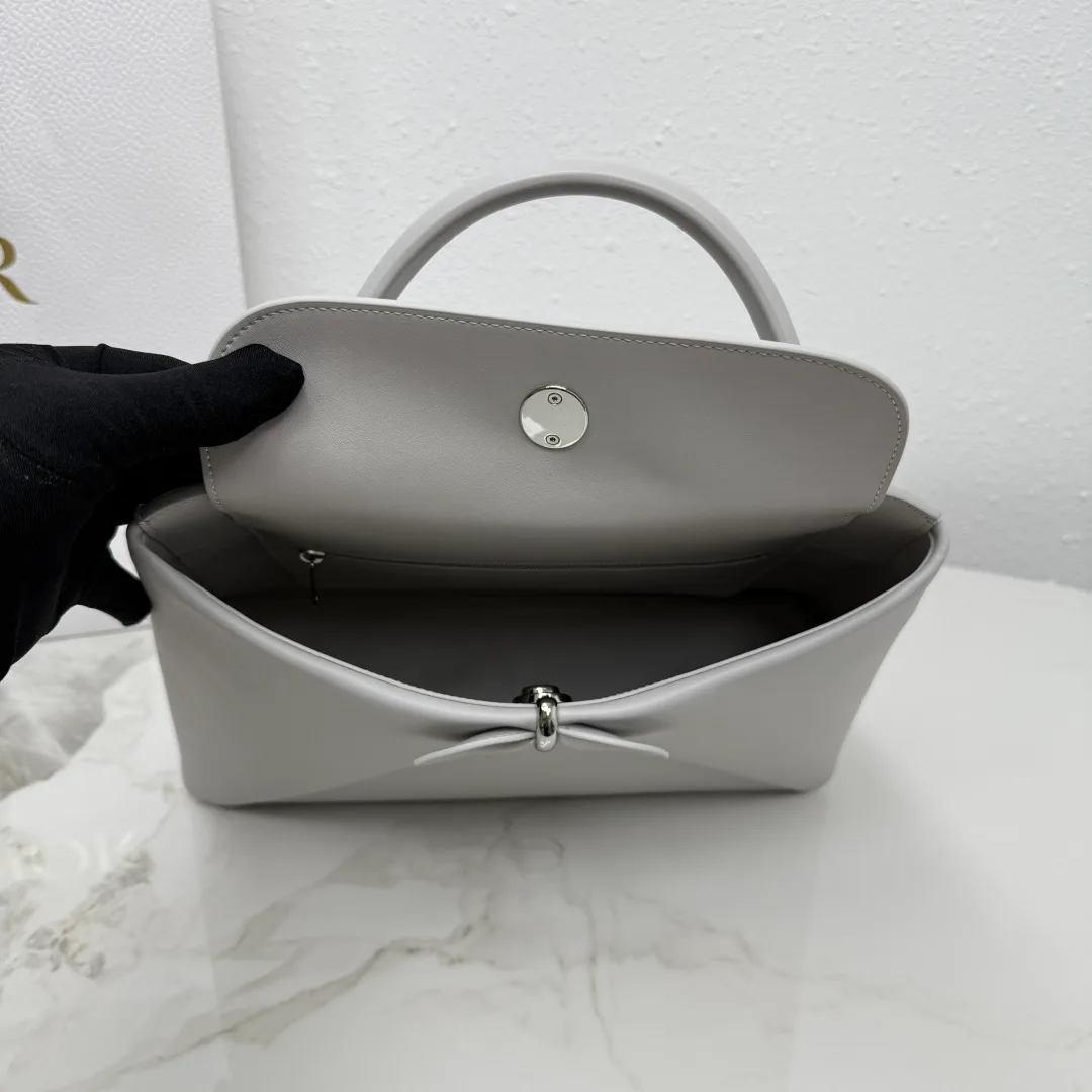 Women's Classic Handbags CHRISTIAN DIOR 17033774