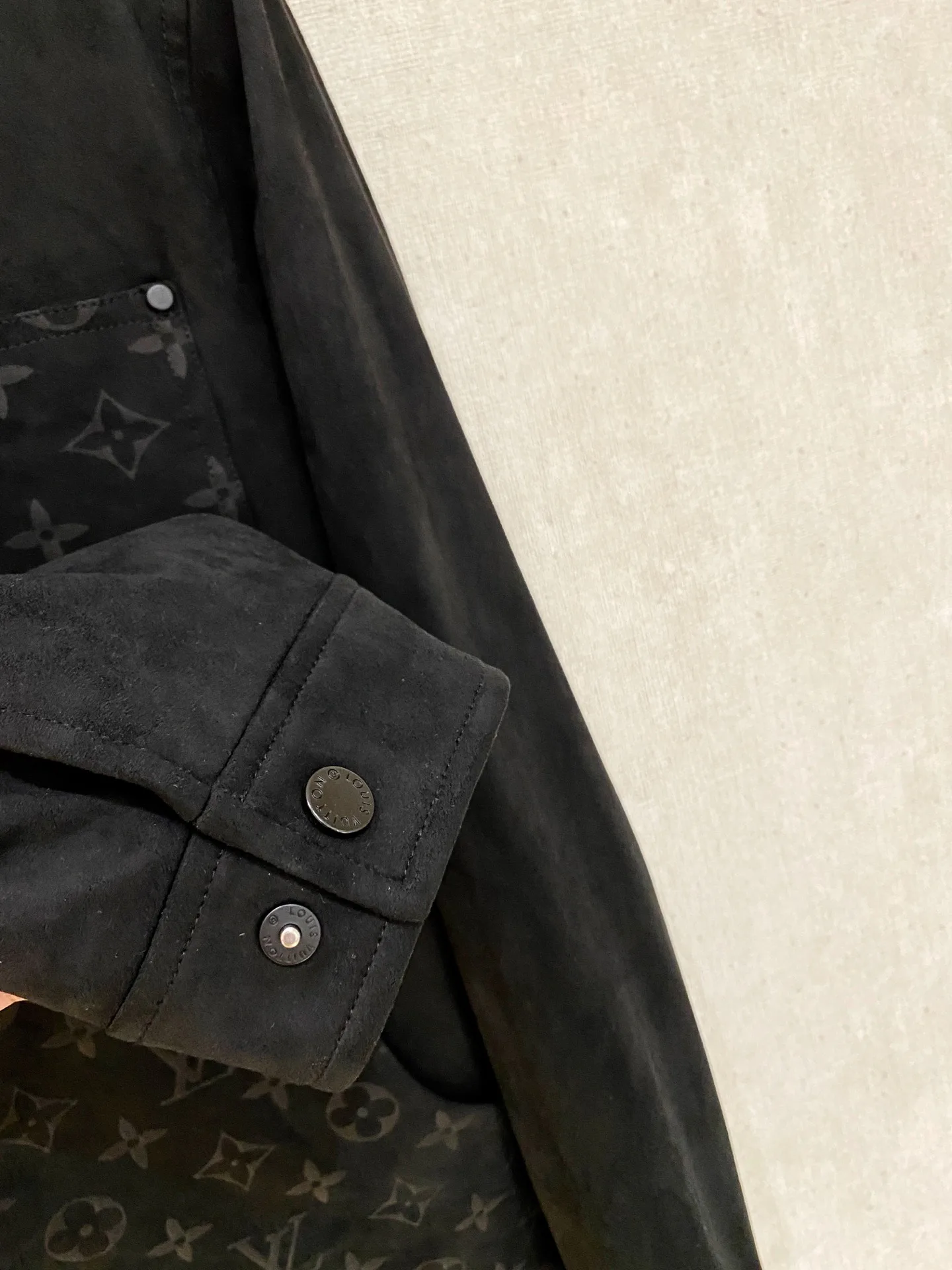 Men's Jackets And Down Jackets LOUIS VUITTON 18273040