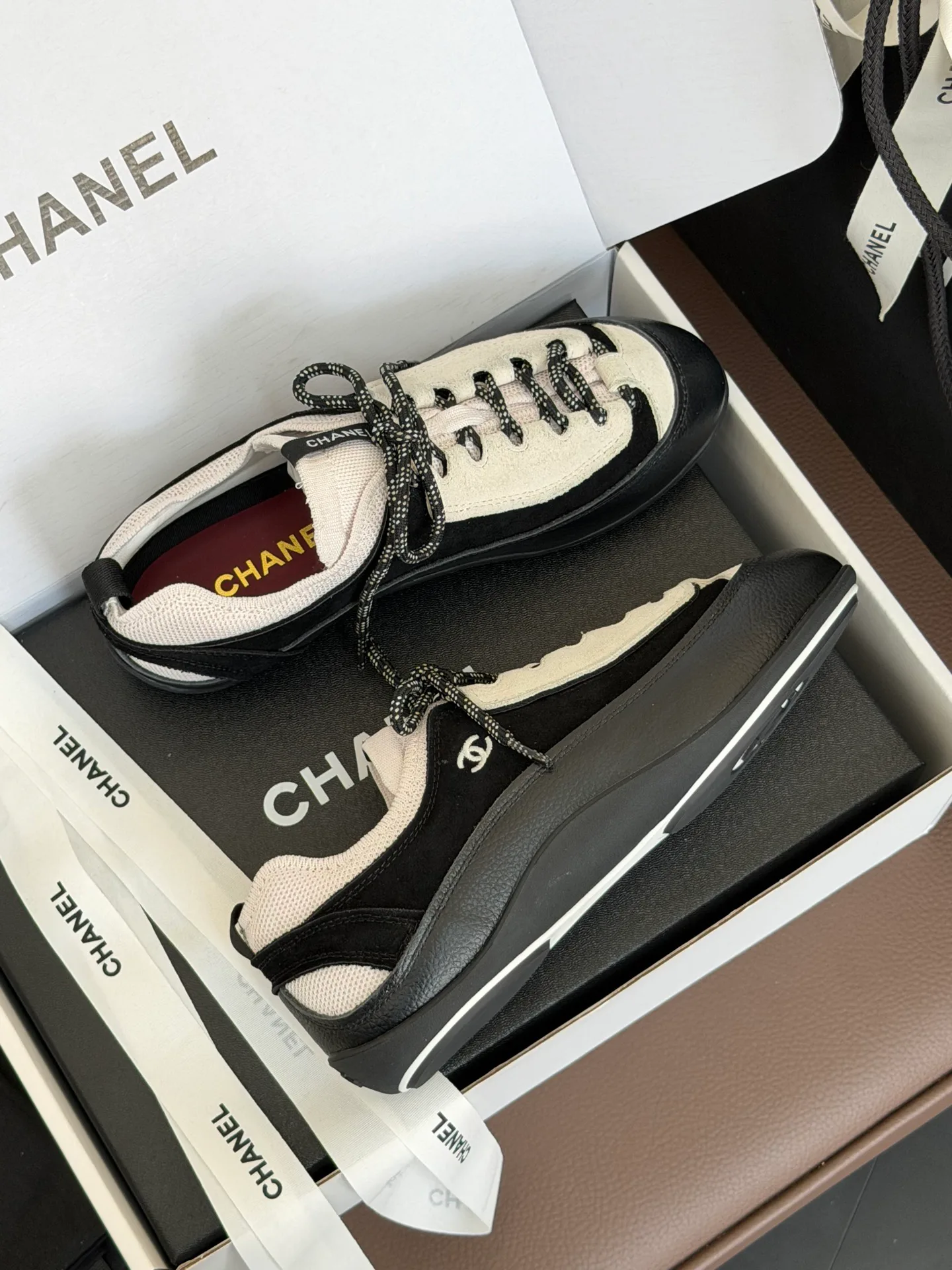 Women's Sneakers CHANEL 18073597