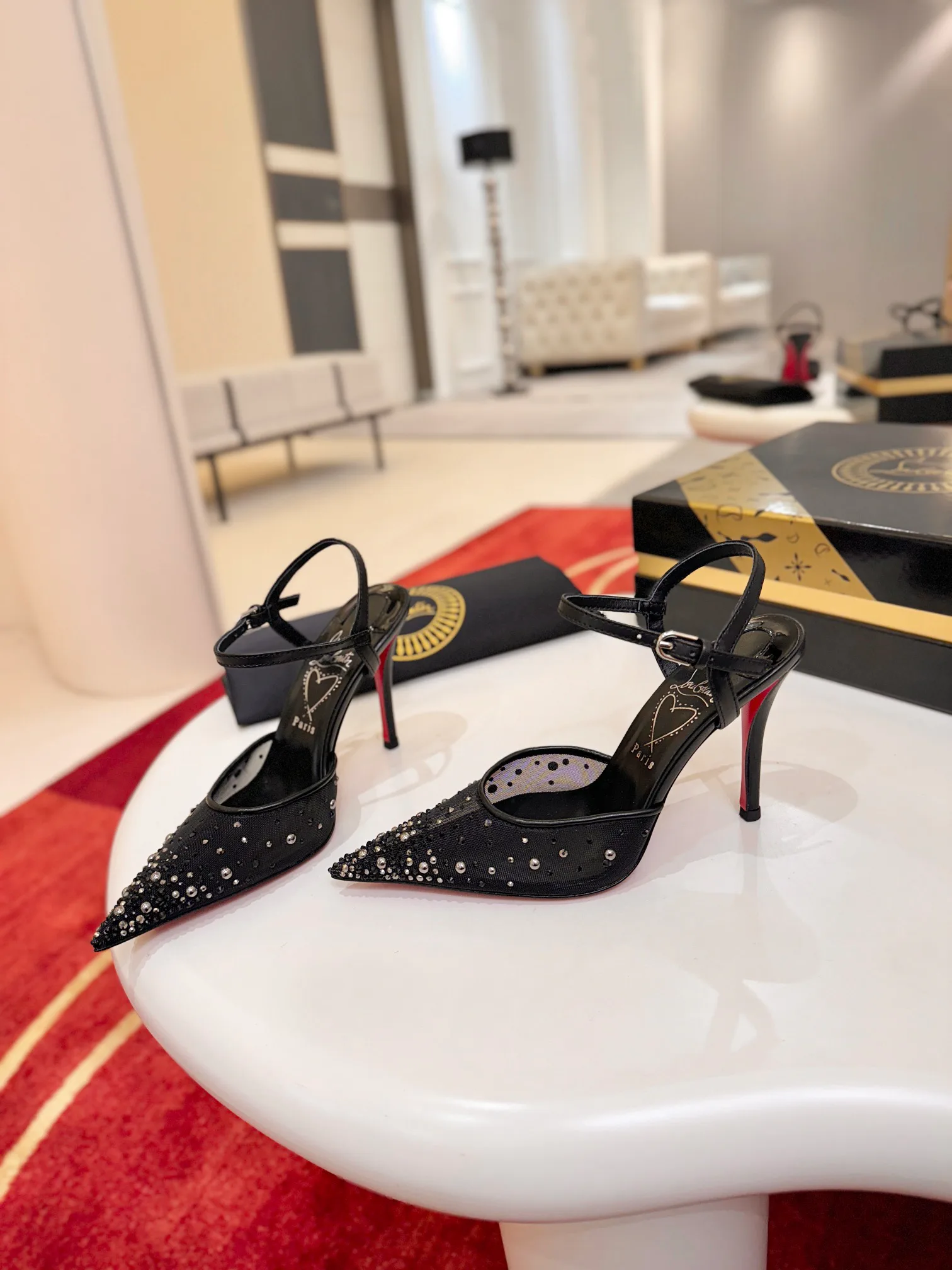 Women's Heels CHRISTIAN LOUBOUTIN 17163238