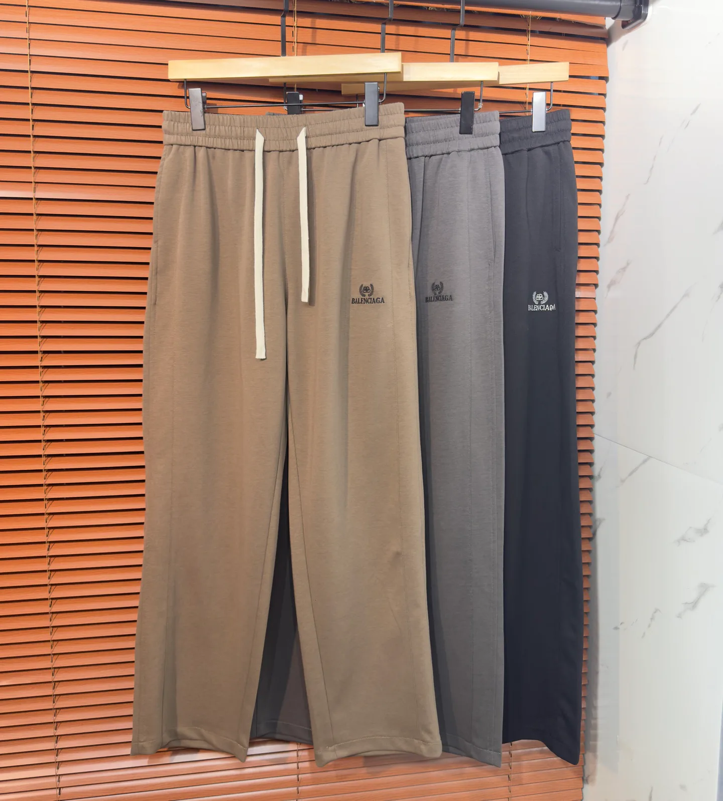 Men's Trousers BALENCIAGA 18098317