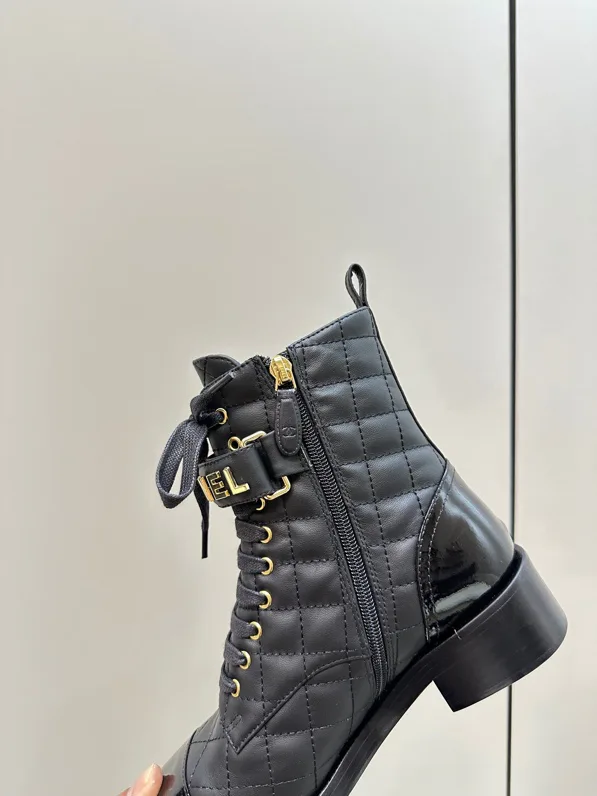 Women's Ankle Boots CHANEL 18198236