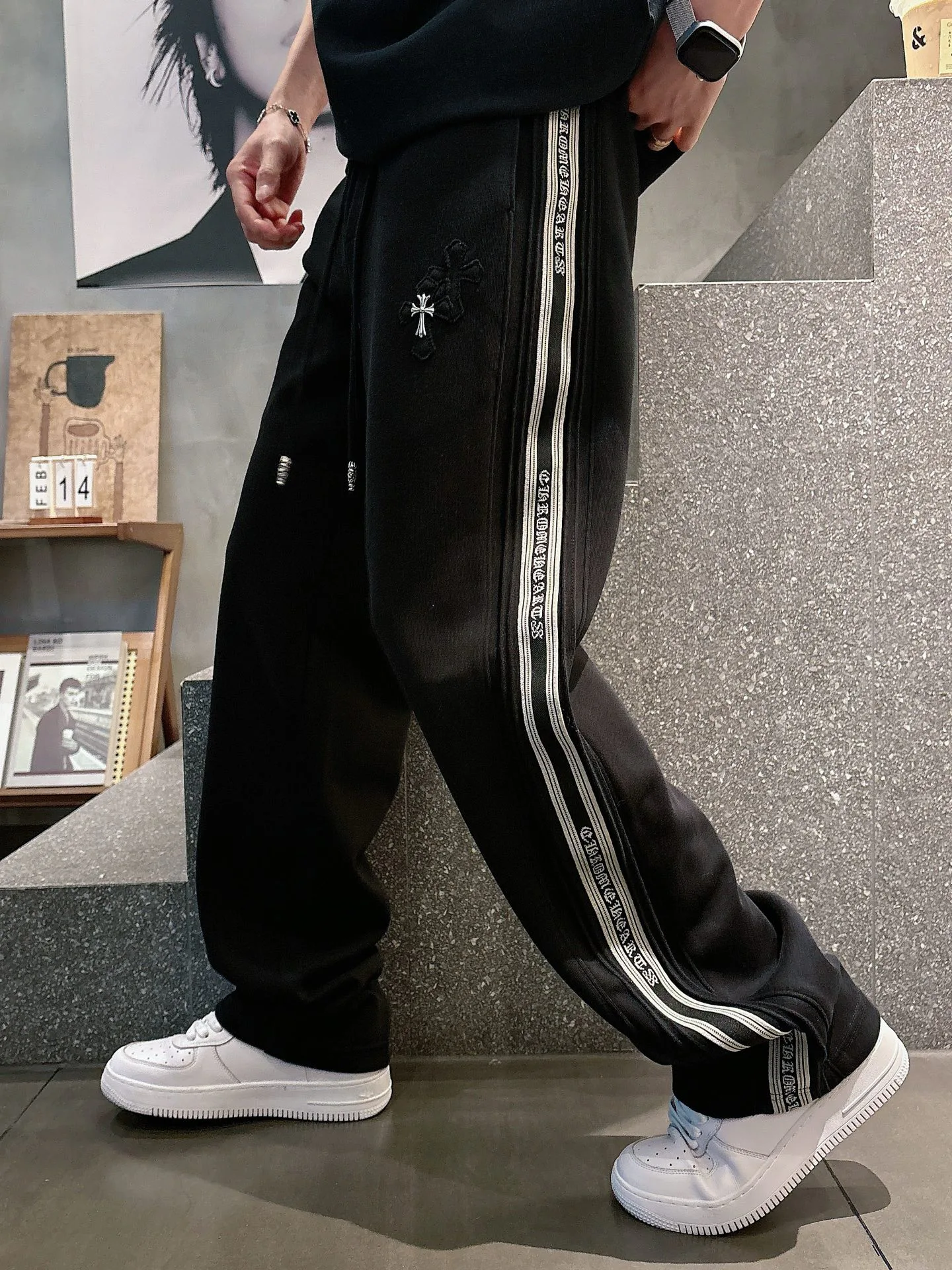 Брюки Мужские Chrome Hearts 18596883