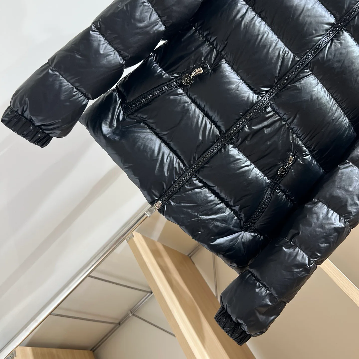 Women's Jackets And Down Jackets MONCLER 18032036