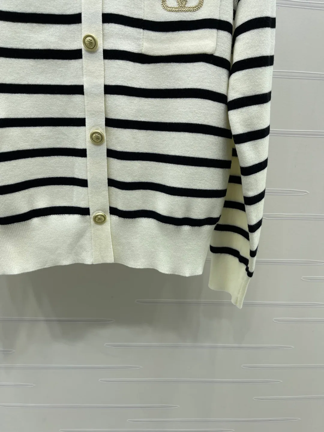 Women's Jumpers And Sweaters VALENTINO 17941116
