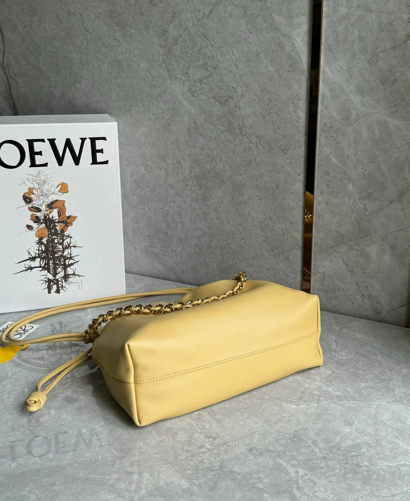 Women's Classic Handbags LOEWE 18030413