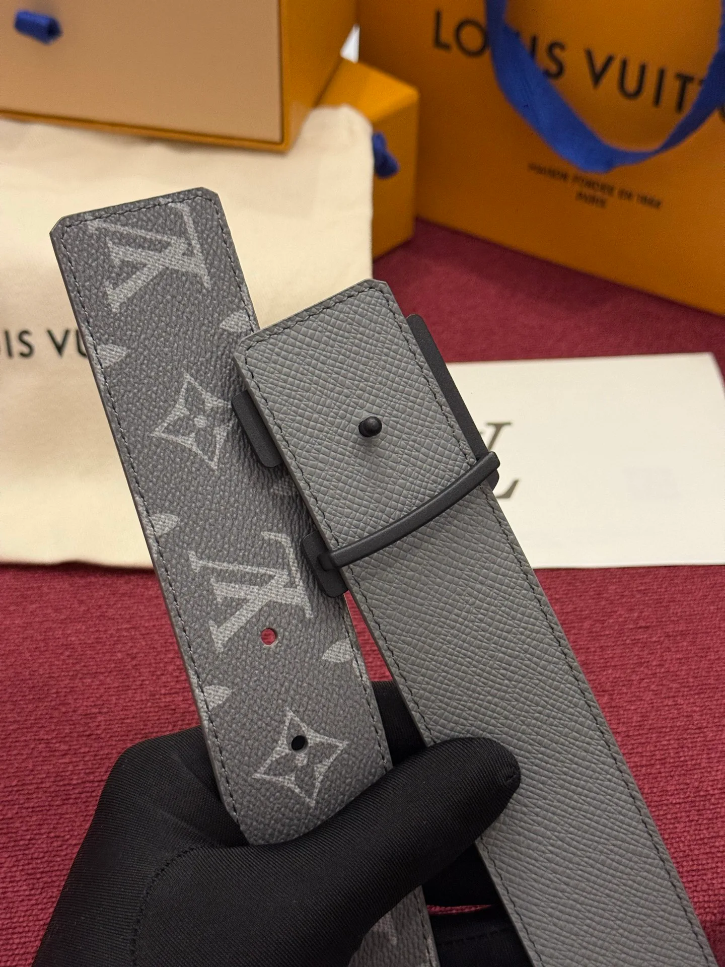 Belts LOUIS VUITTON 18262495