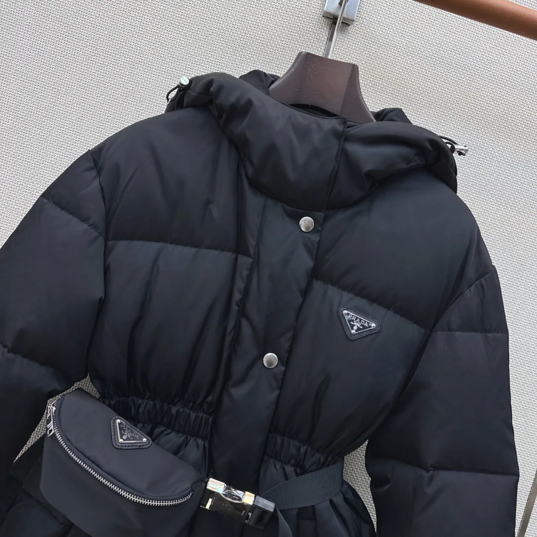 Women's Jackets And Down Jackets PRADA 18248258
