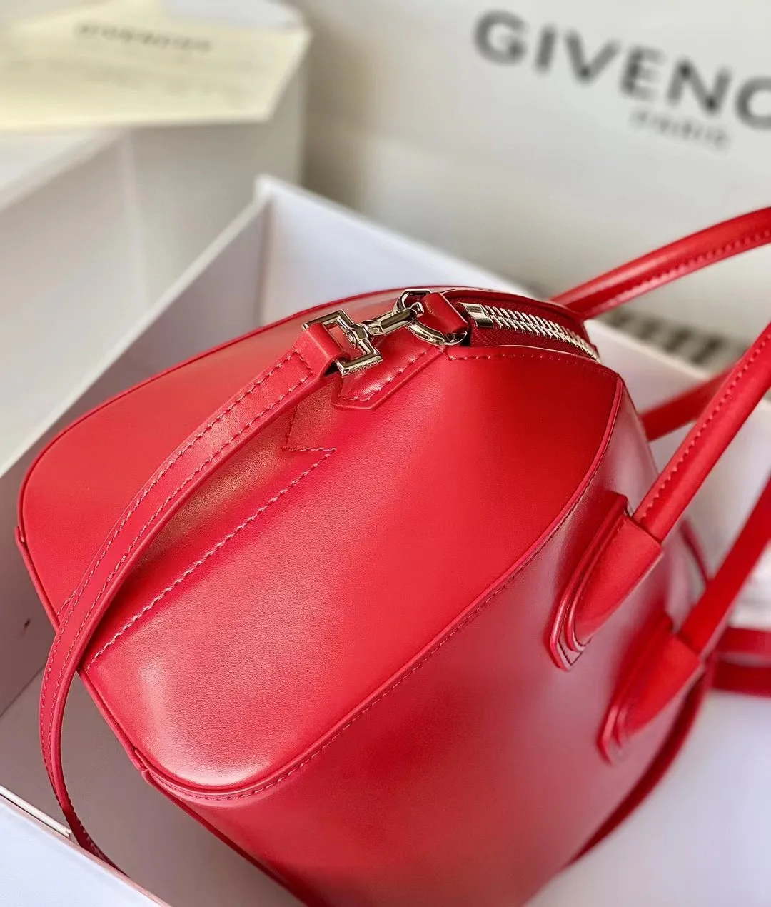 Women's Classic Handbags GIVENCHY 18452633