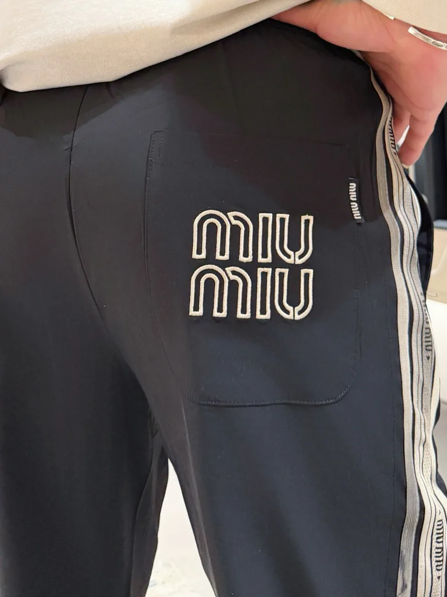 Men's Trousers MIU MIU 18499730