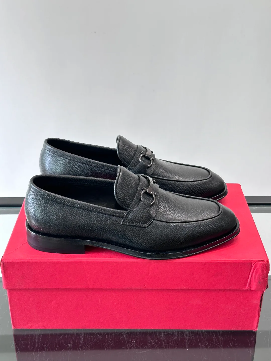 Men's Loafers And Dress Shoes SALVATORE FERRAGAMO 17514638