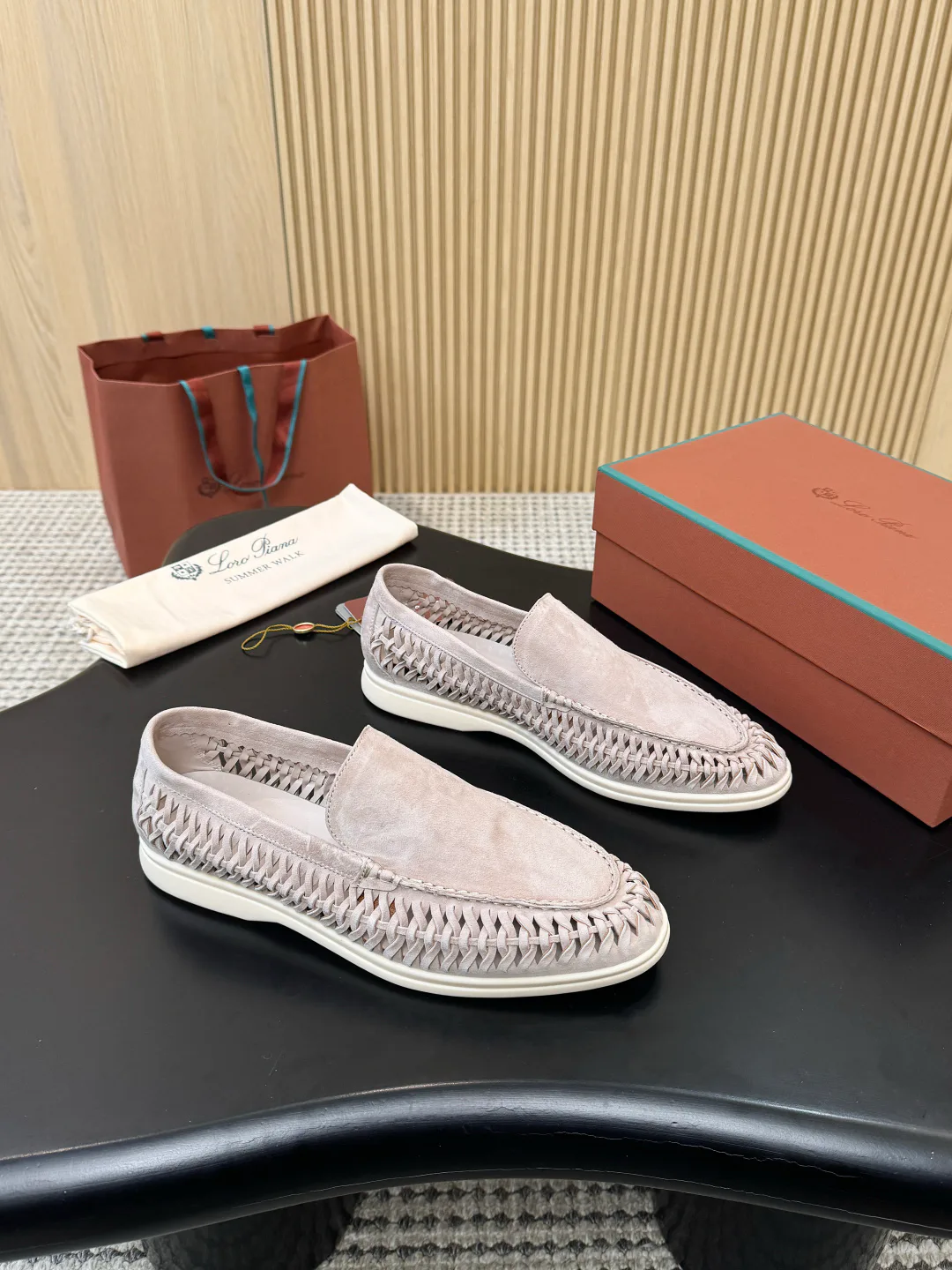Women's Loafers And Moccasins LORO PIANA 18233092