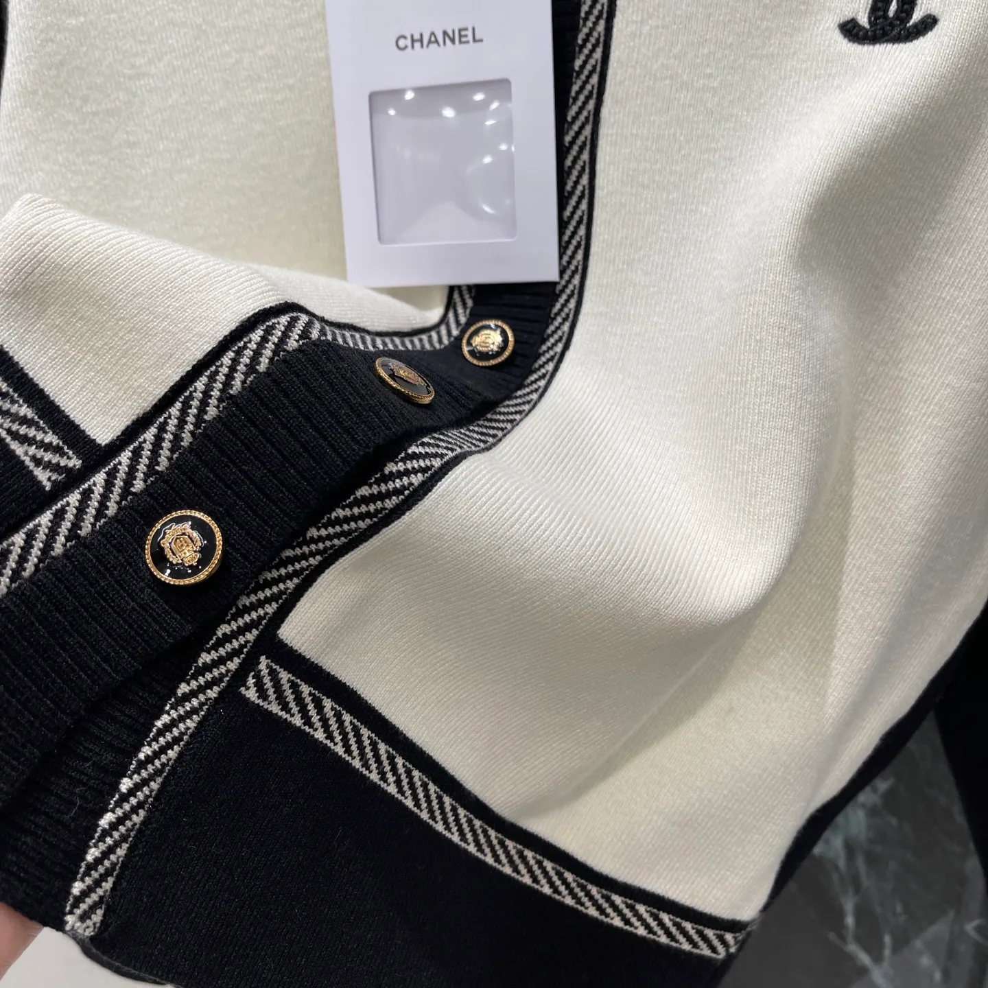 Women's Jumpers And Sweaters CHANEL 18435300