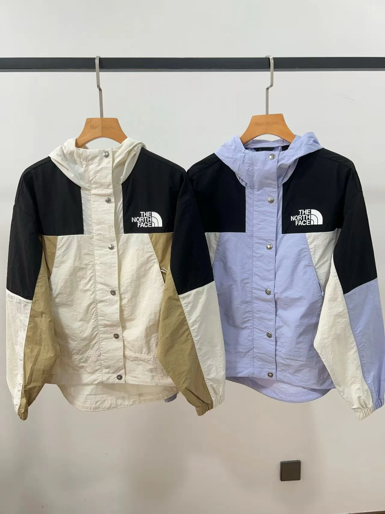 Women's Jackets And Down Jackets THE NORTH FACE 18339900