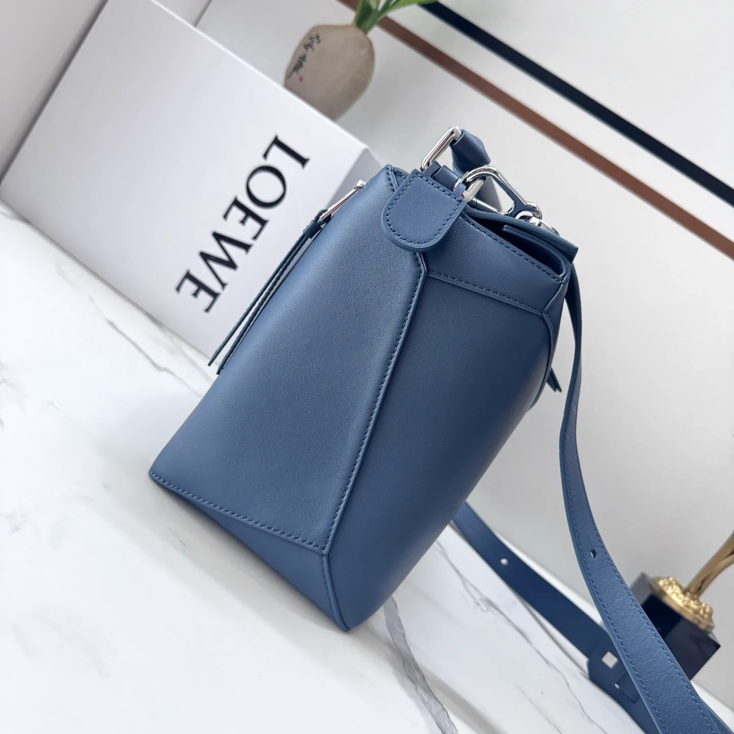 Women's Classic Handbags LOEWE 18030370