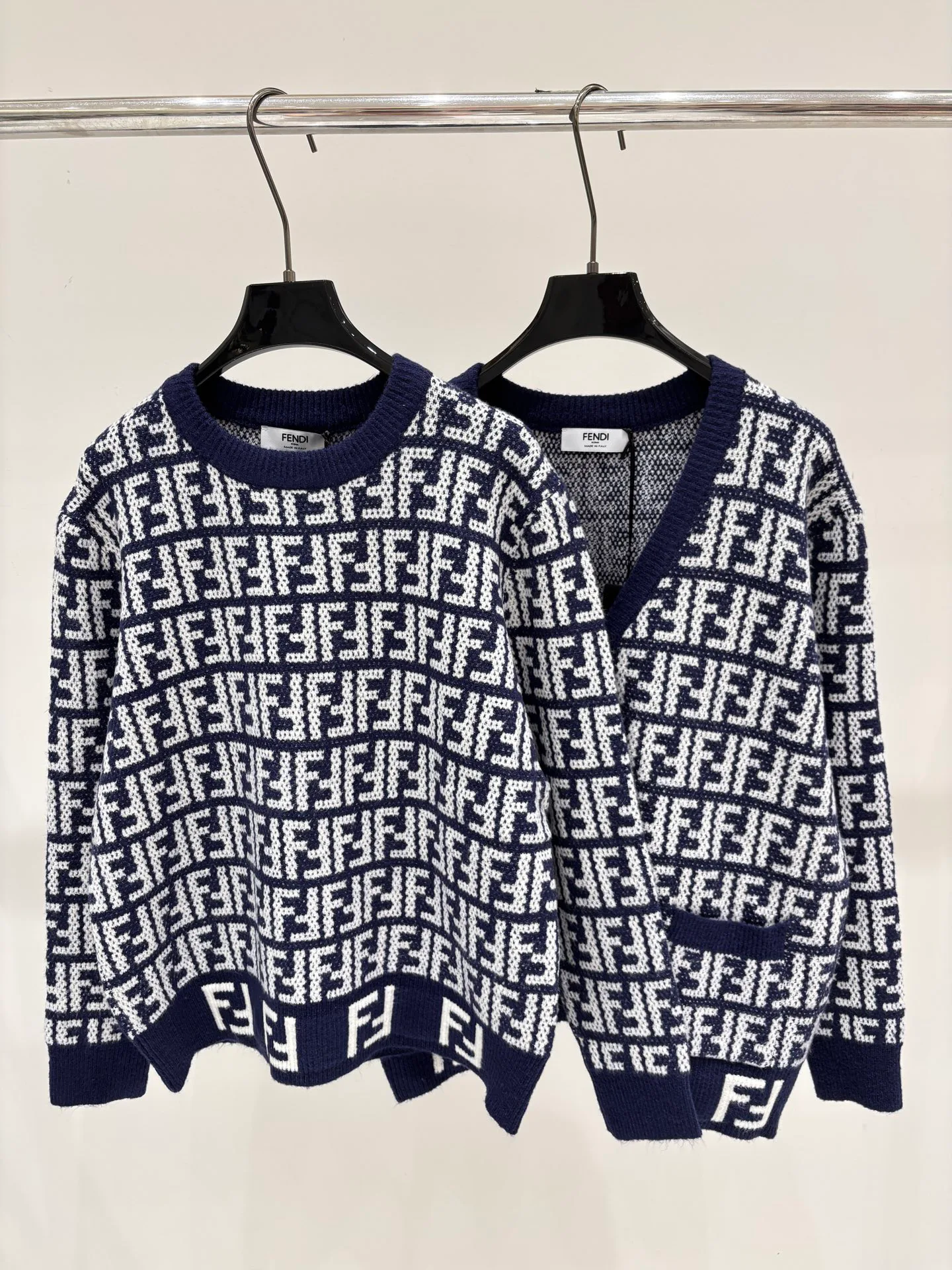 Women's Jumpers And Sweaters FENDI 17930684
