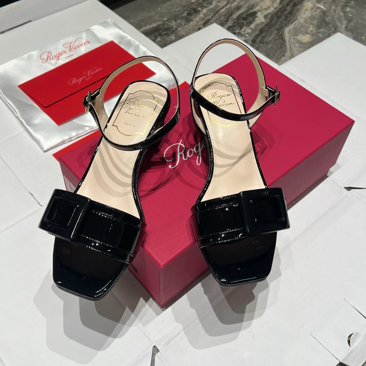 Women's Open-Toe Sandals ROGER VIVIER 17291900