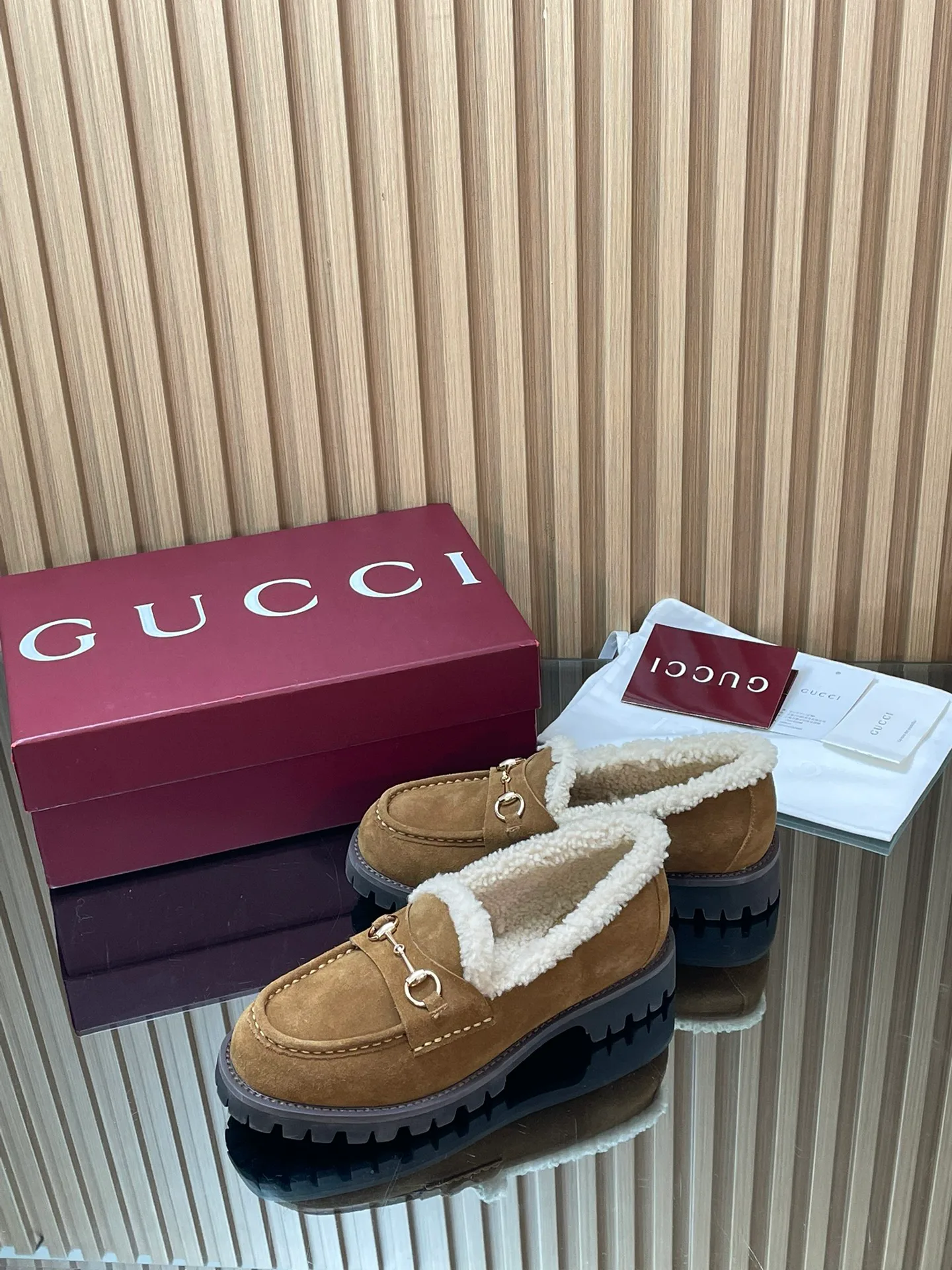 Women's Loafers And Moccasins GUCCI 18187056