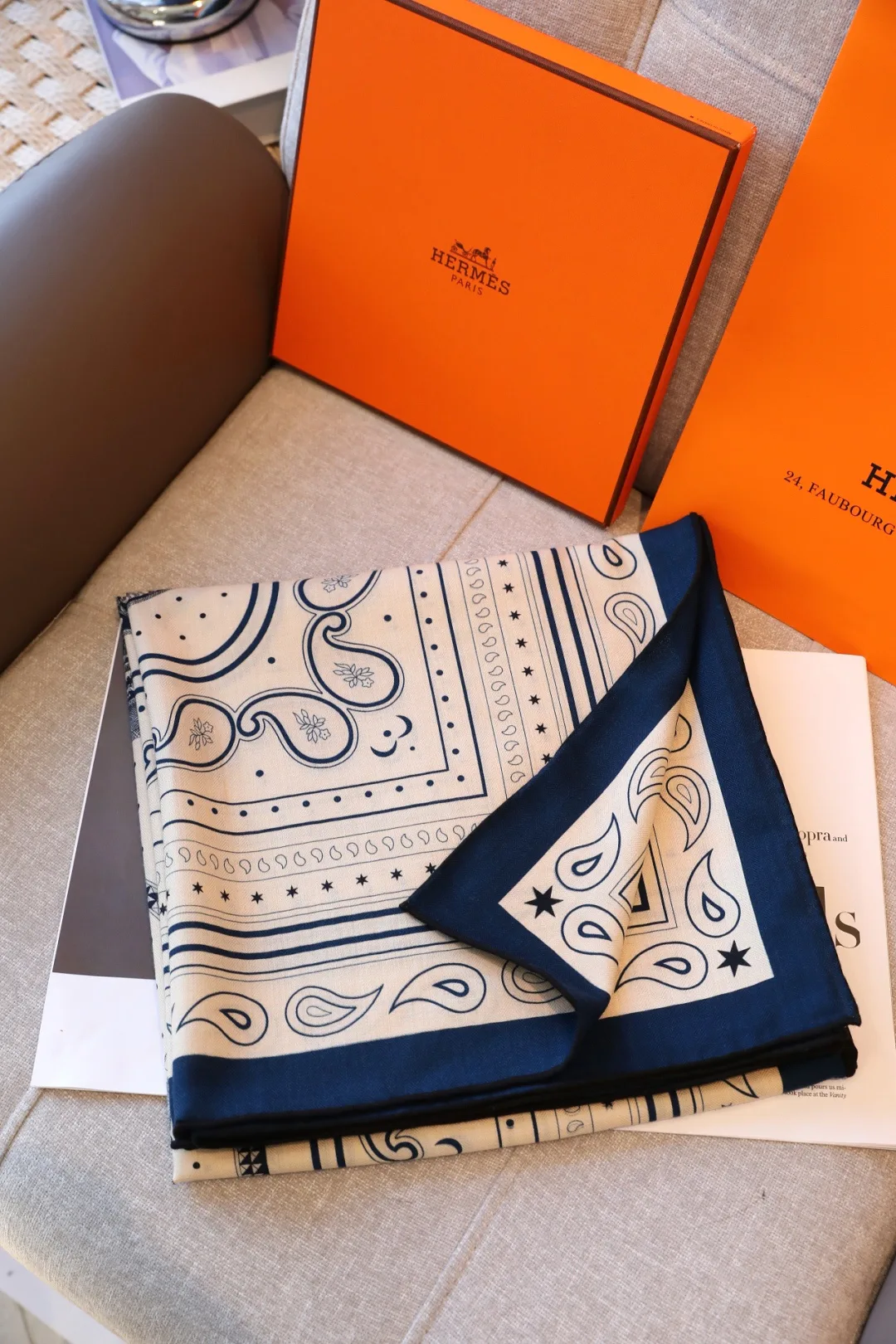 Silk Scarves HERMES 18093517