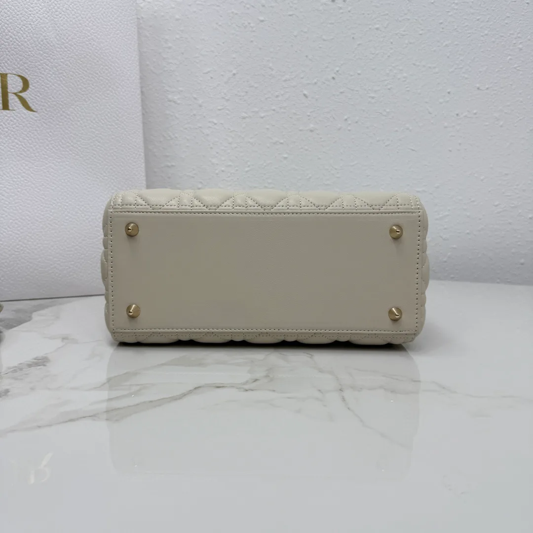 Women's Classic Handbags CHRISTIAN DIOR 18116405