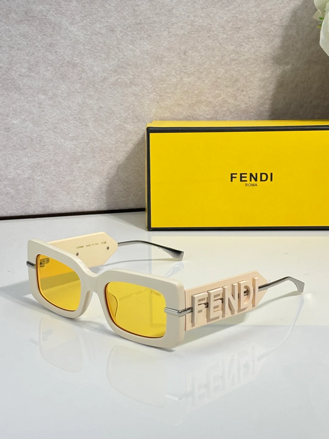 Glasses FENDI 18059737