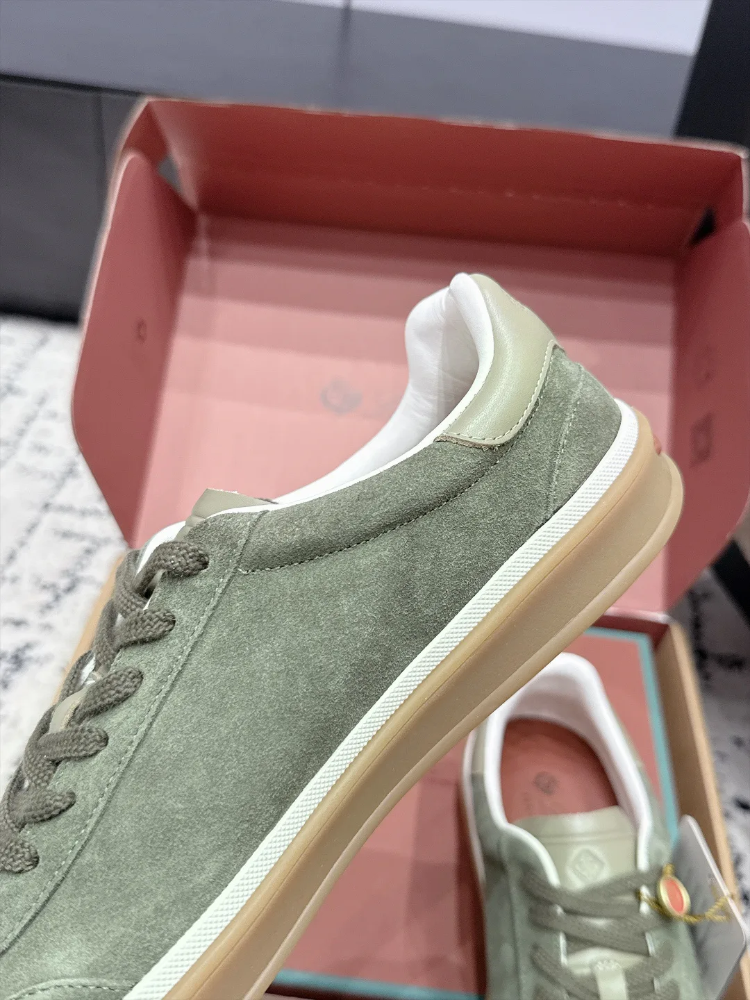 Women's Sneakers LORO PIANA 18133290
