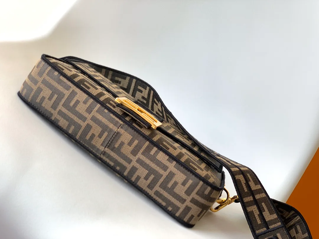 Women's Classic Handbags FENDI 17880621