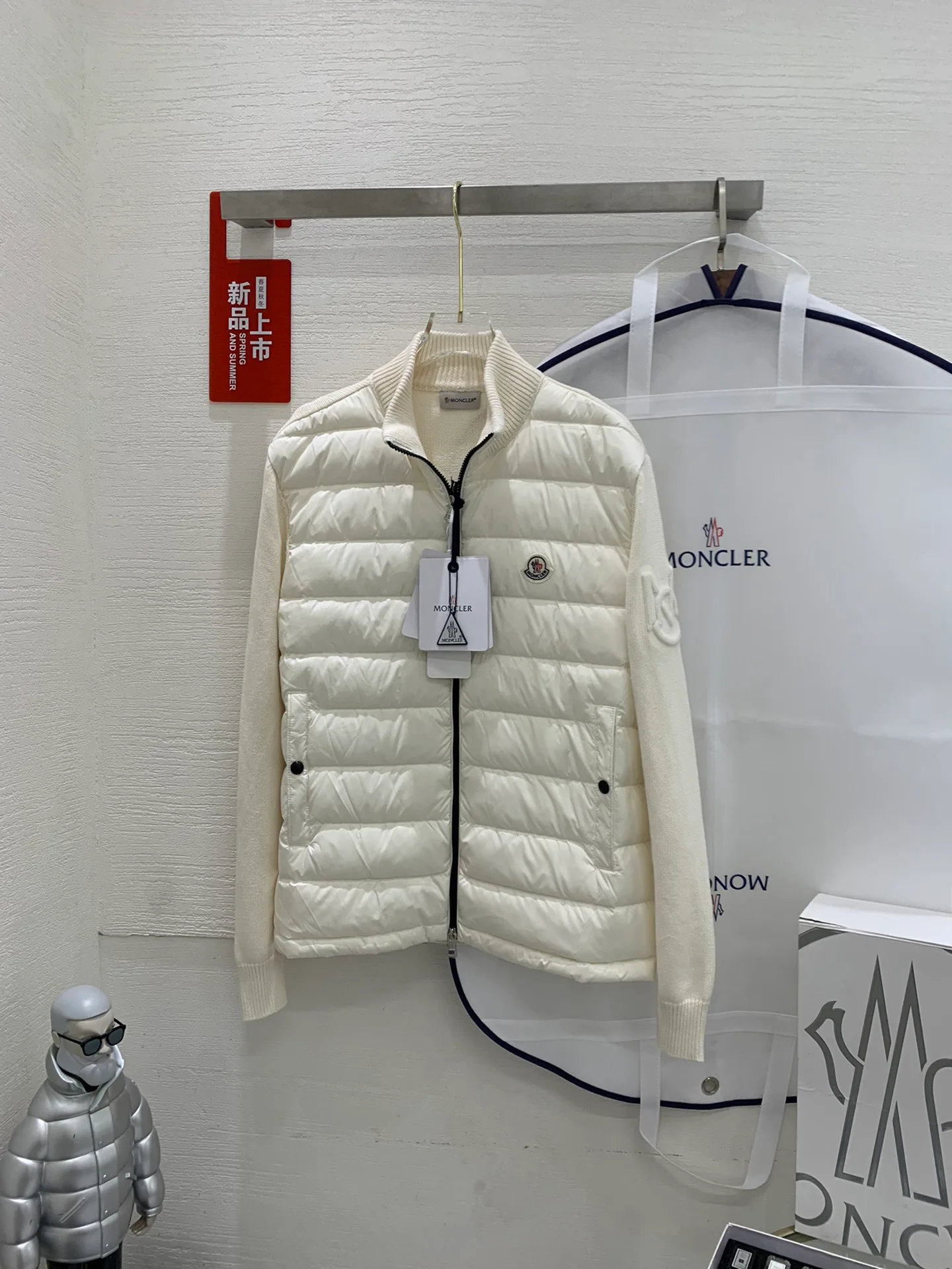 Men's Jackets And Down Jackets MONCLER 18029938