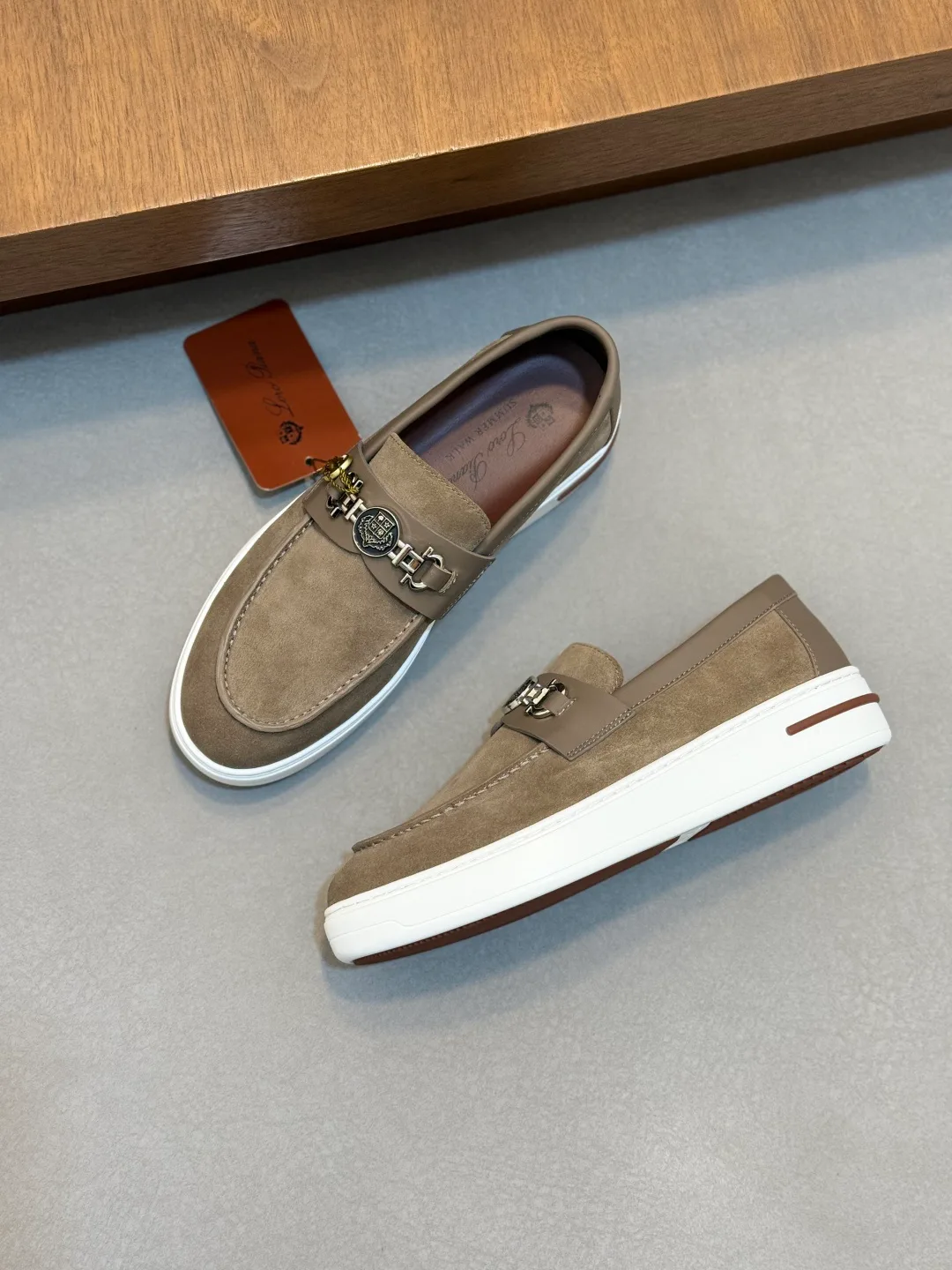 Men's Loafers And Dress Shoes LORO PIANA 18100431
