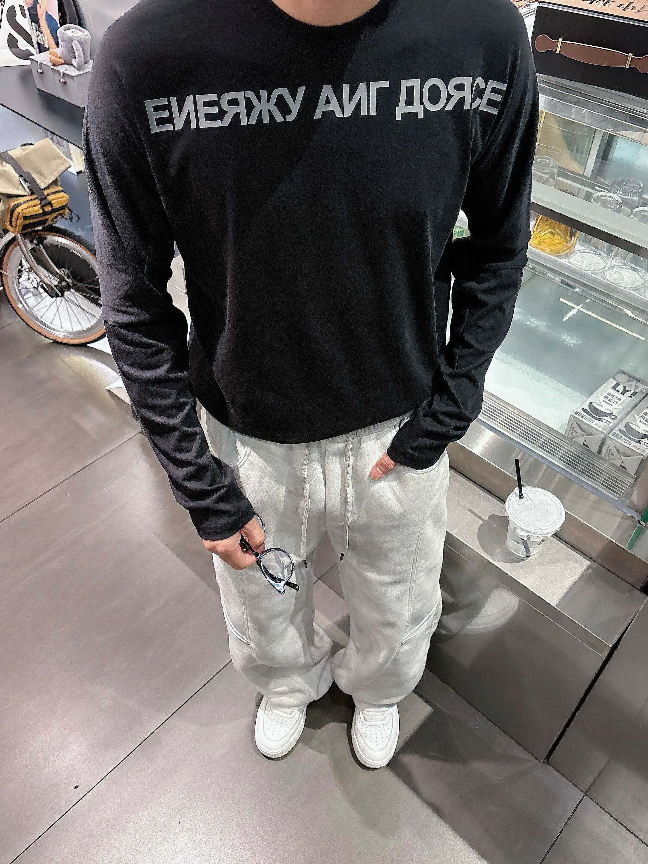 Men's Trousers PRADA 18455328