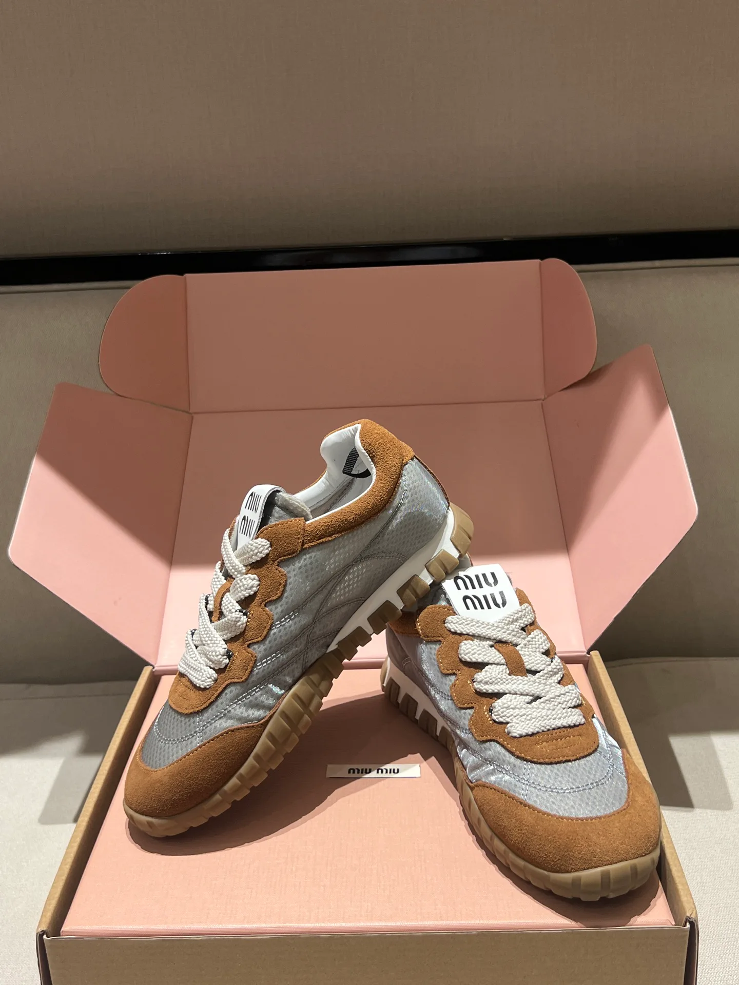 Women's Sneakers MIU MIU 18020562