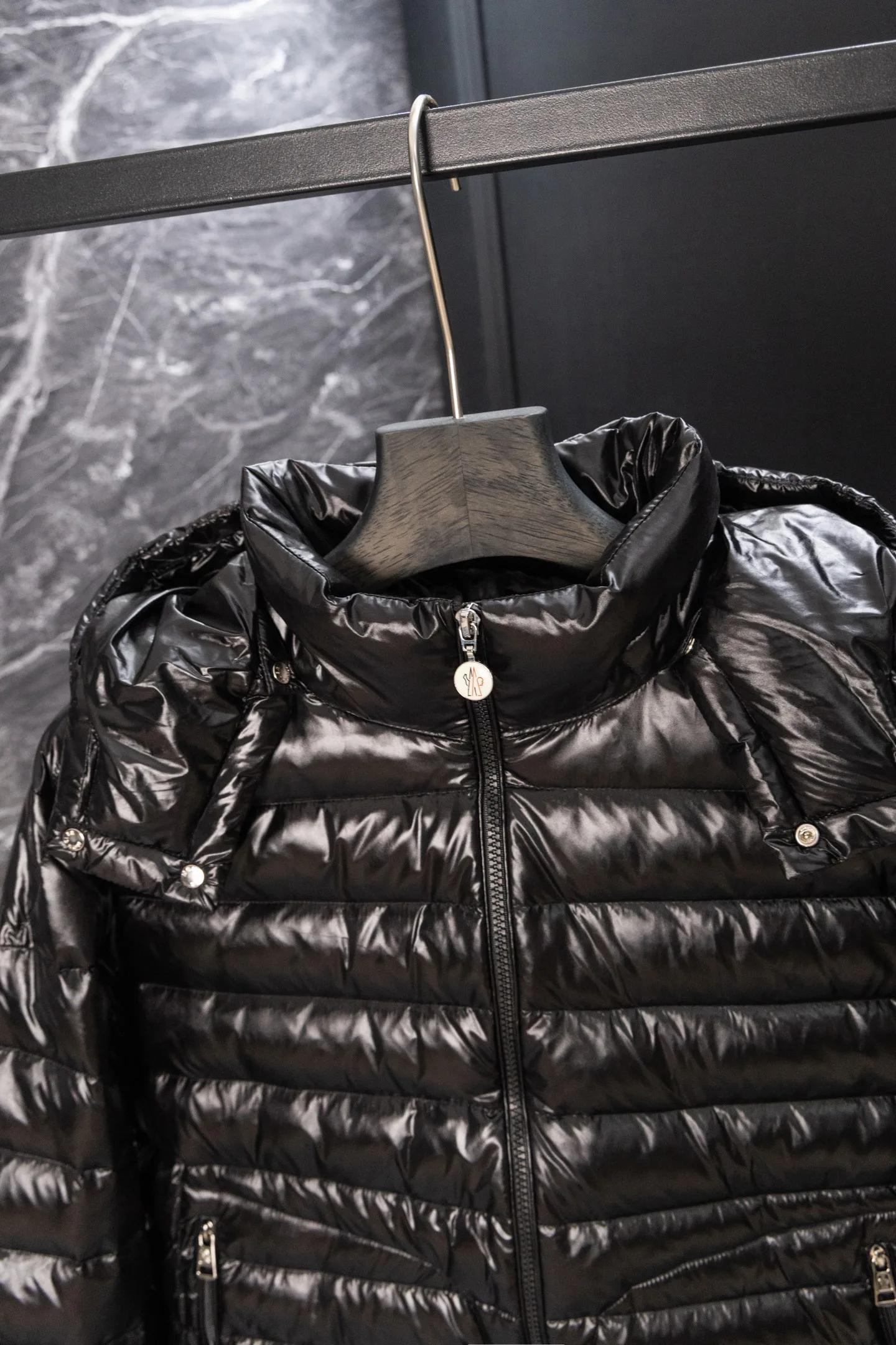 Men's Jackets And Down Jackets MONCLER 18507212