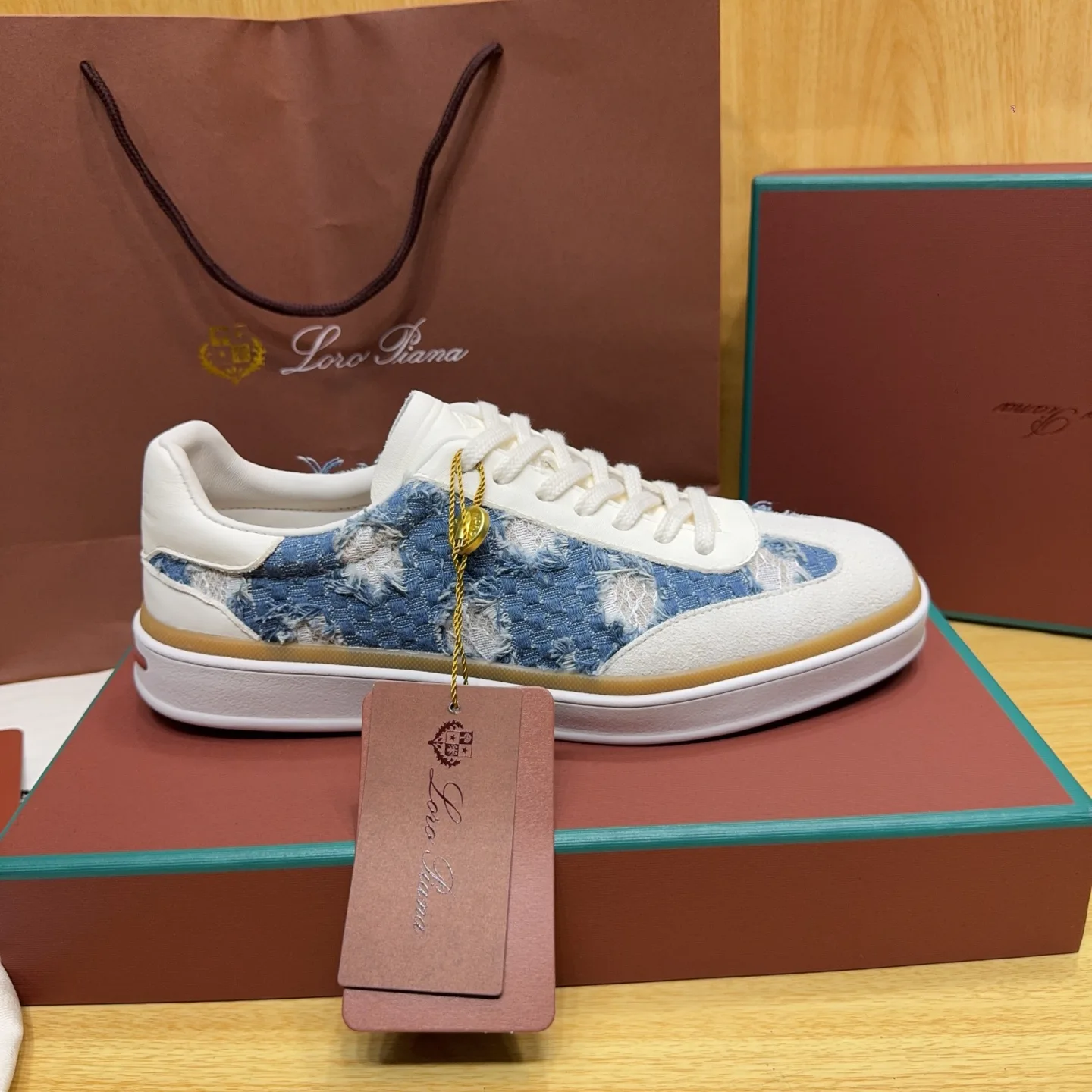 Women's Sneakers LORO PIANA 18263654