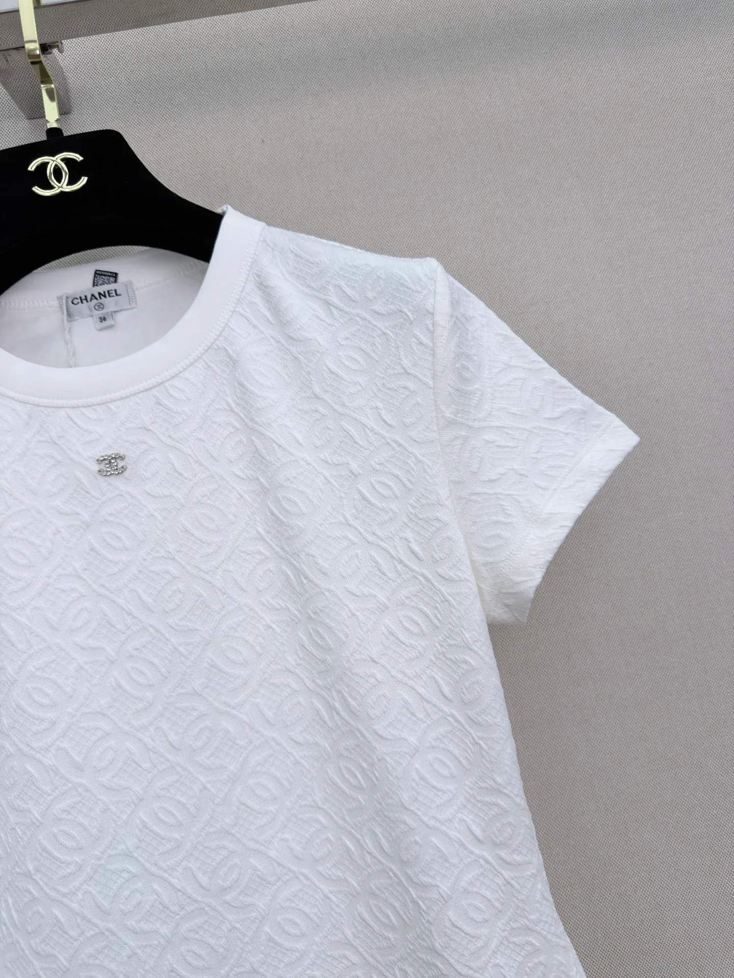 Women's T-Shirts CHANEL 17765624