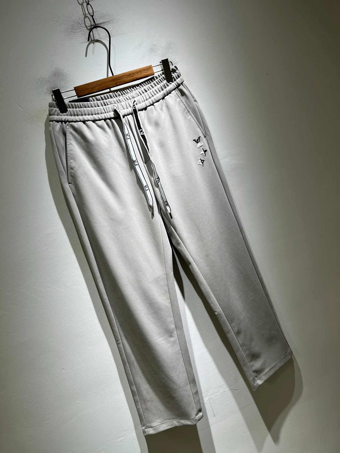 Men's Trousers LOUIS VUITTON 18343130