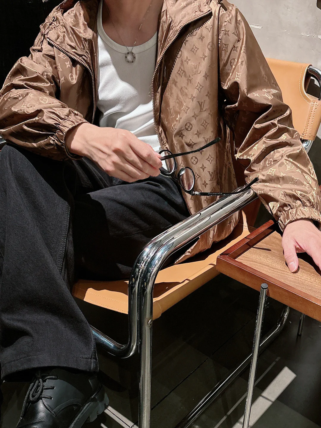 Men's Jackets And Down Jackets LOUIS VUITTON 18097605