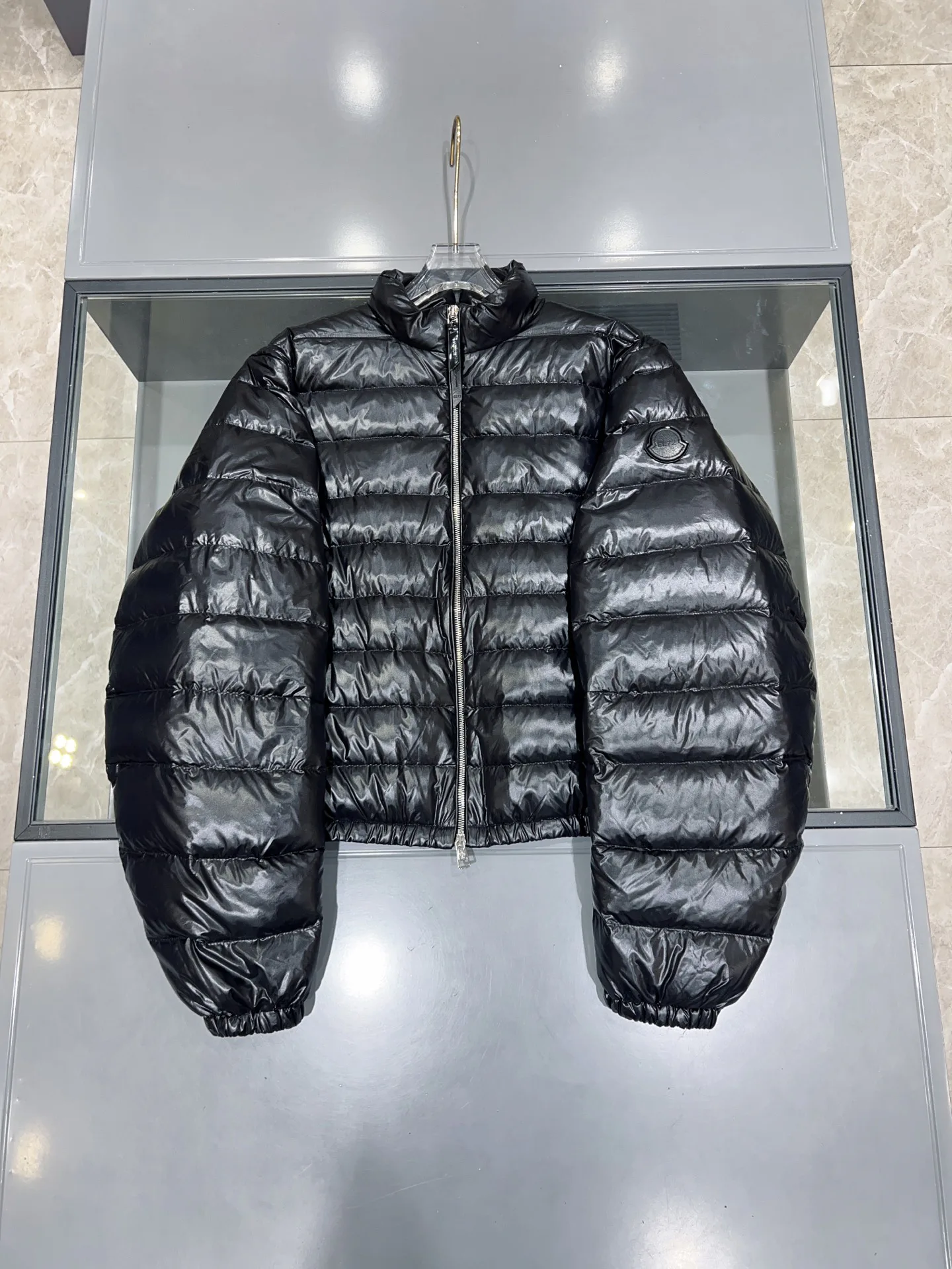 Men's Jackets And Down Jackets MONCLER 17915022